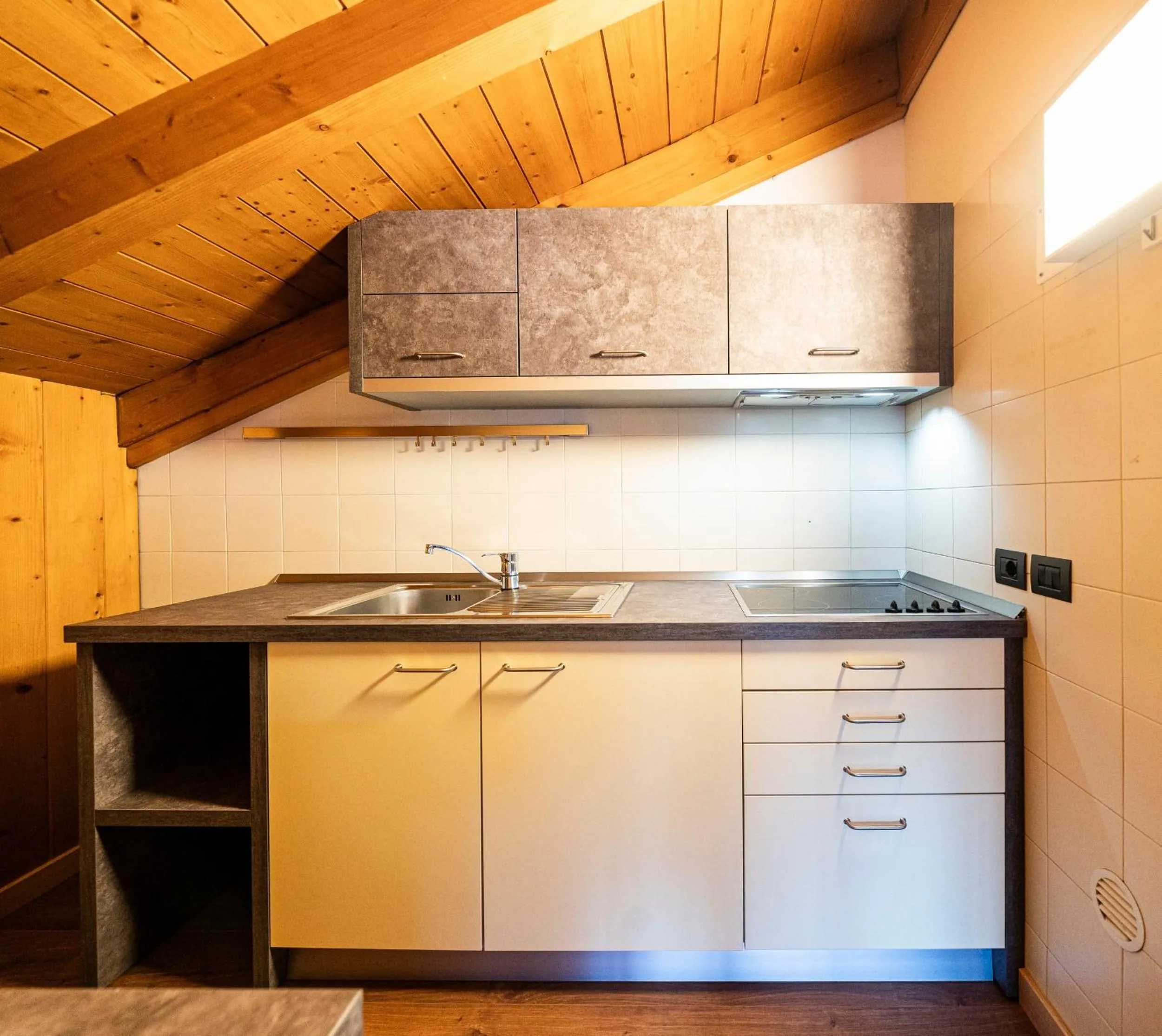 Kitchen or kitchenette in Ambiez Residencehotel