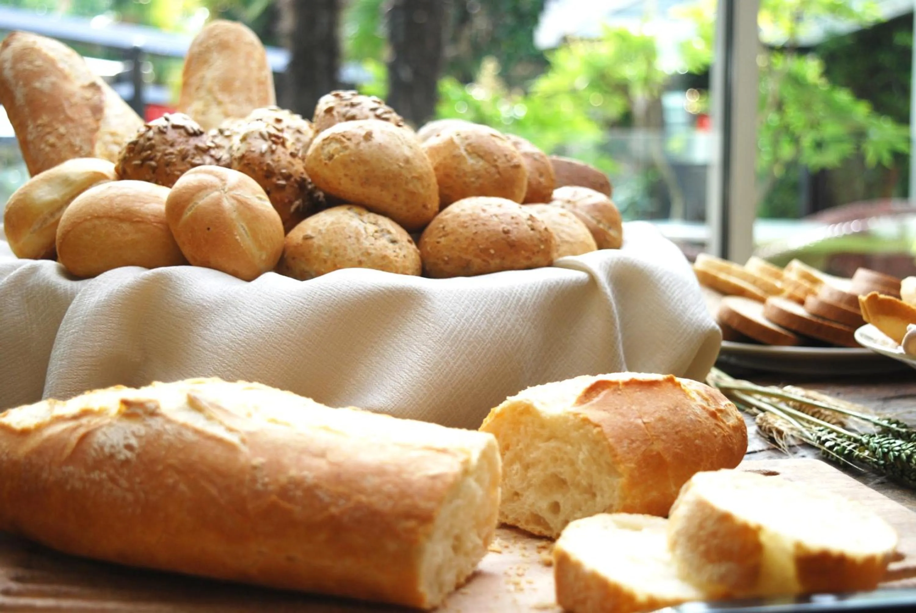 Buffet breakfast in Hotel Savoy Palace - Tonelli Hotels