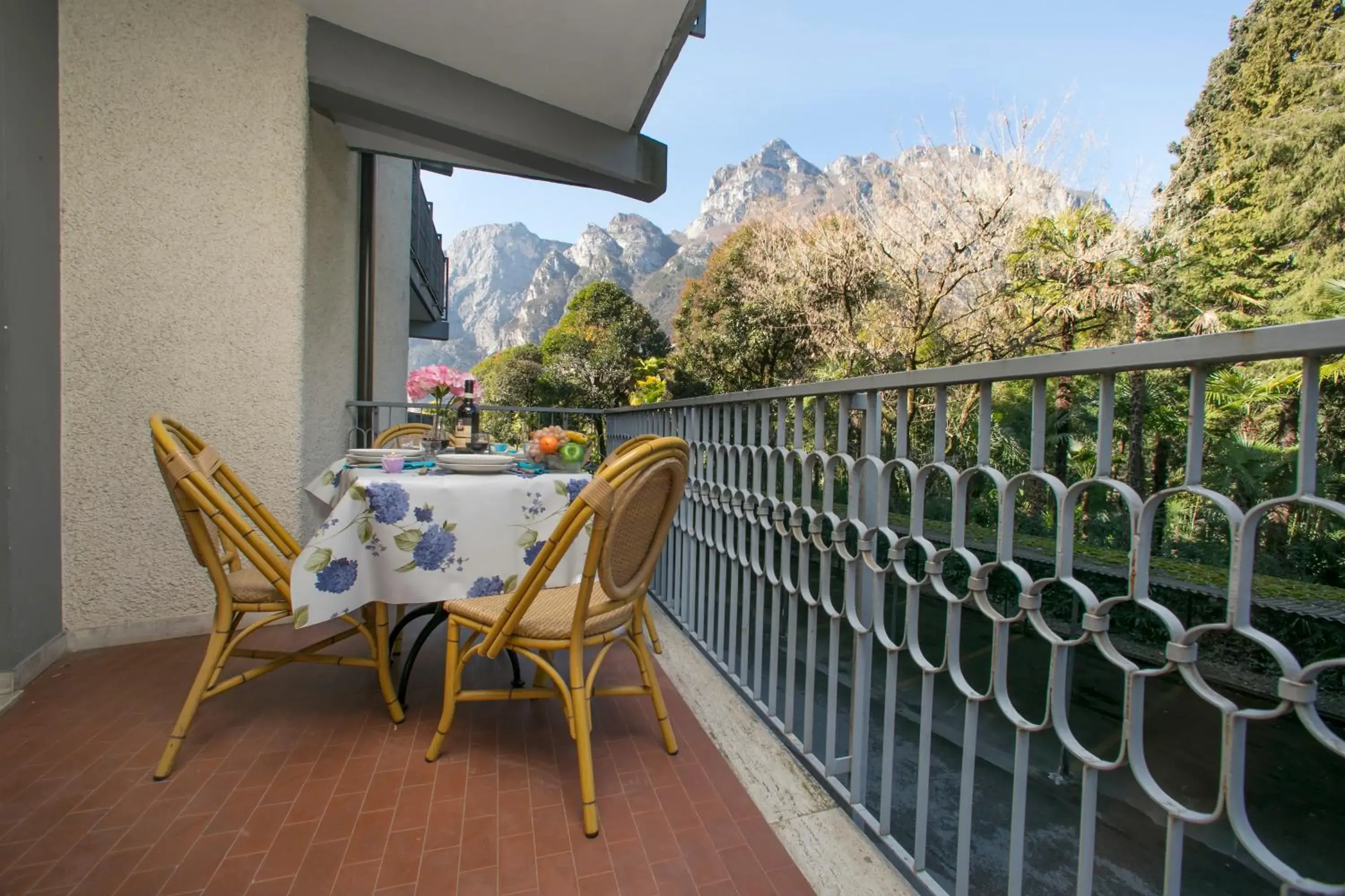 Riva Lago e Spiaggia Apartment - Happy Rentals Riva Lago e Spiaggia Apartment - Happy Rentals