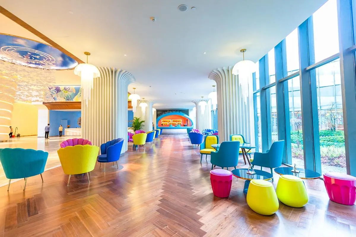 Restaurant/places to eat in Shanghai Haichang Ocean Park Resort Hotel