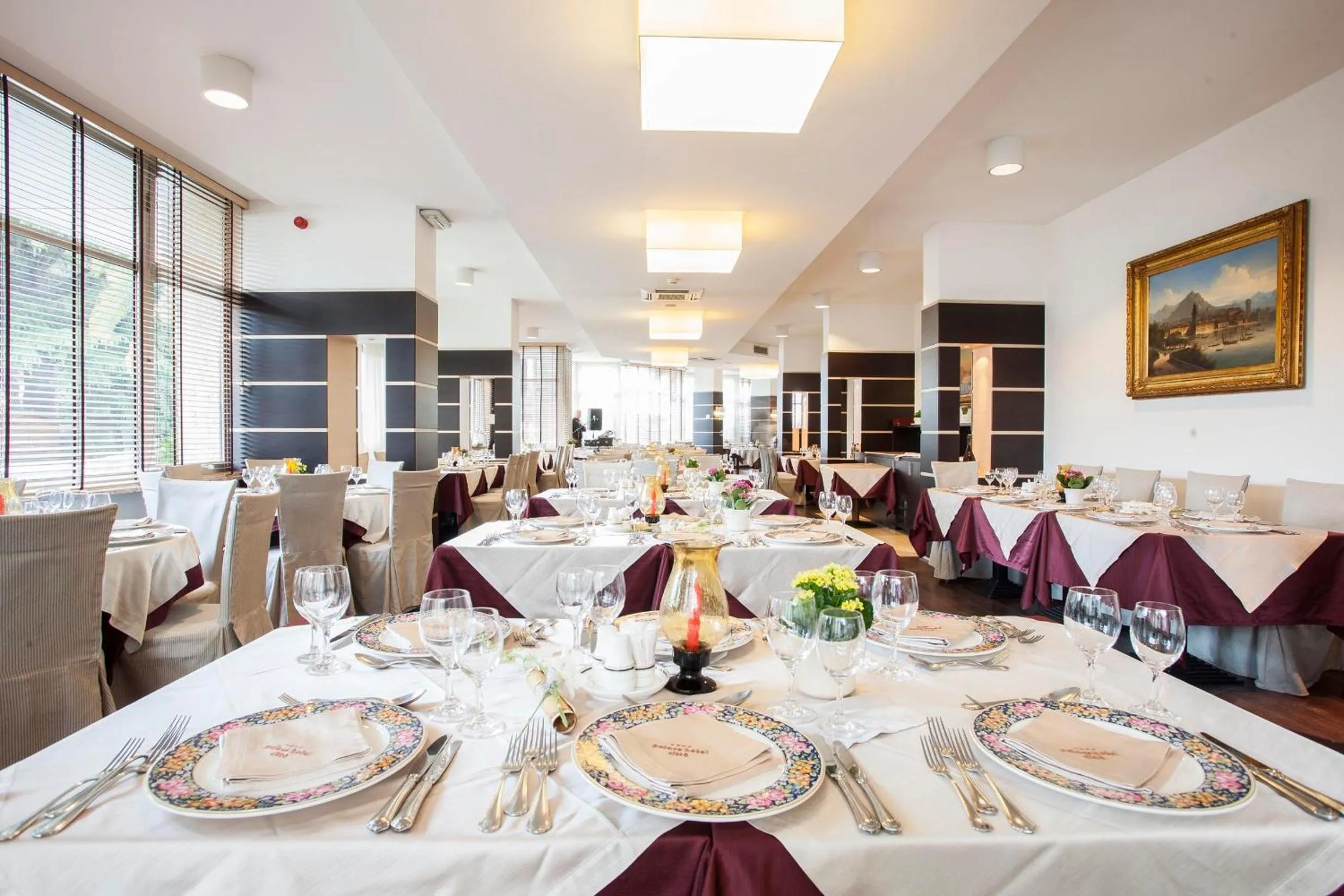 Restaurant/places to eat in Palace Hotel Città