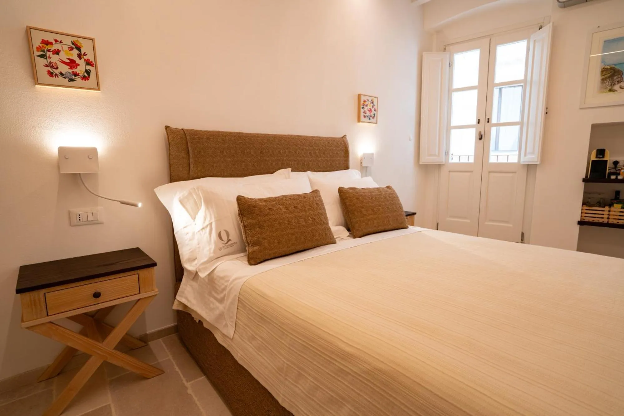 Bedroom, Bed in Quintessenza Luxury Domus