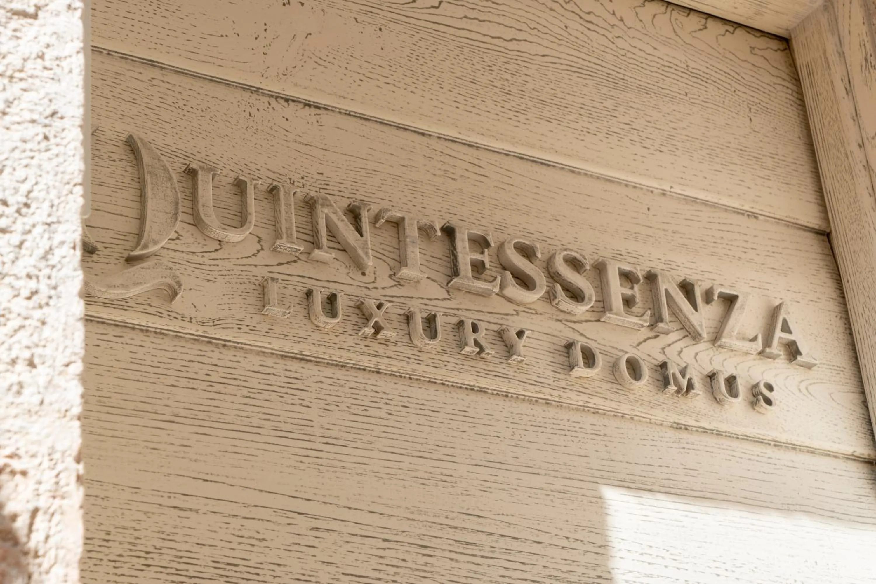 Facade/entrance in Quintessenza Luxury Domus