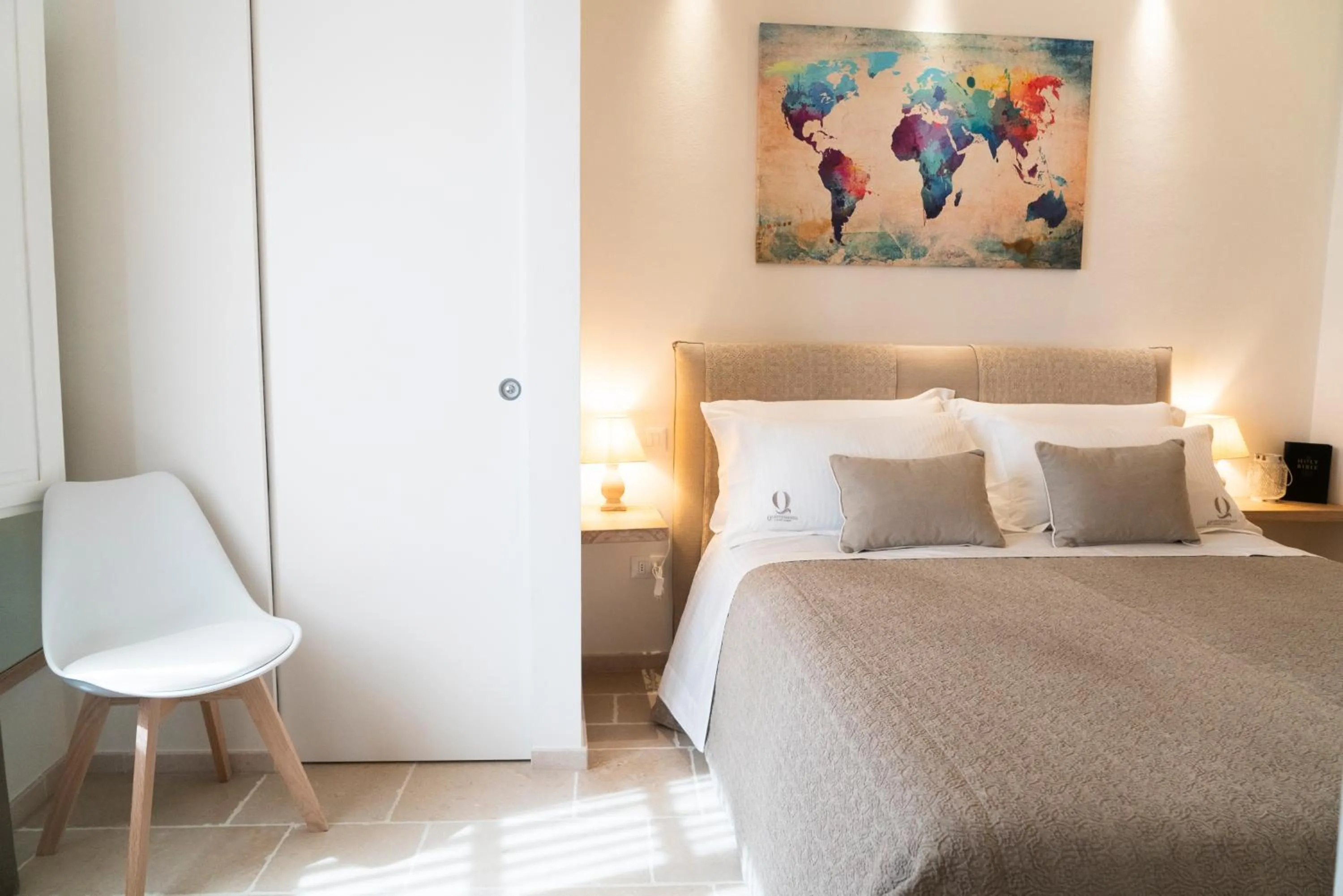 Bedroom, Bed in Quintessenza Luxury Domus