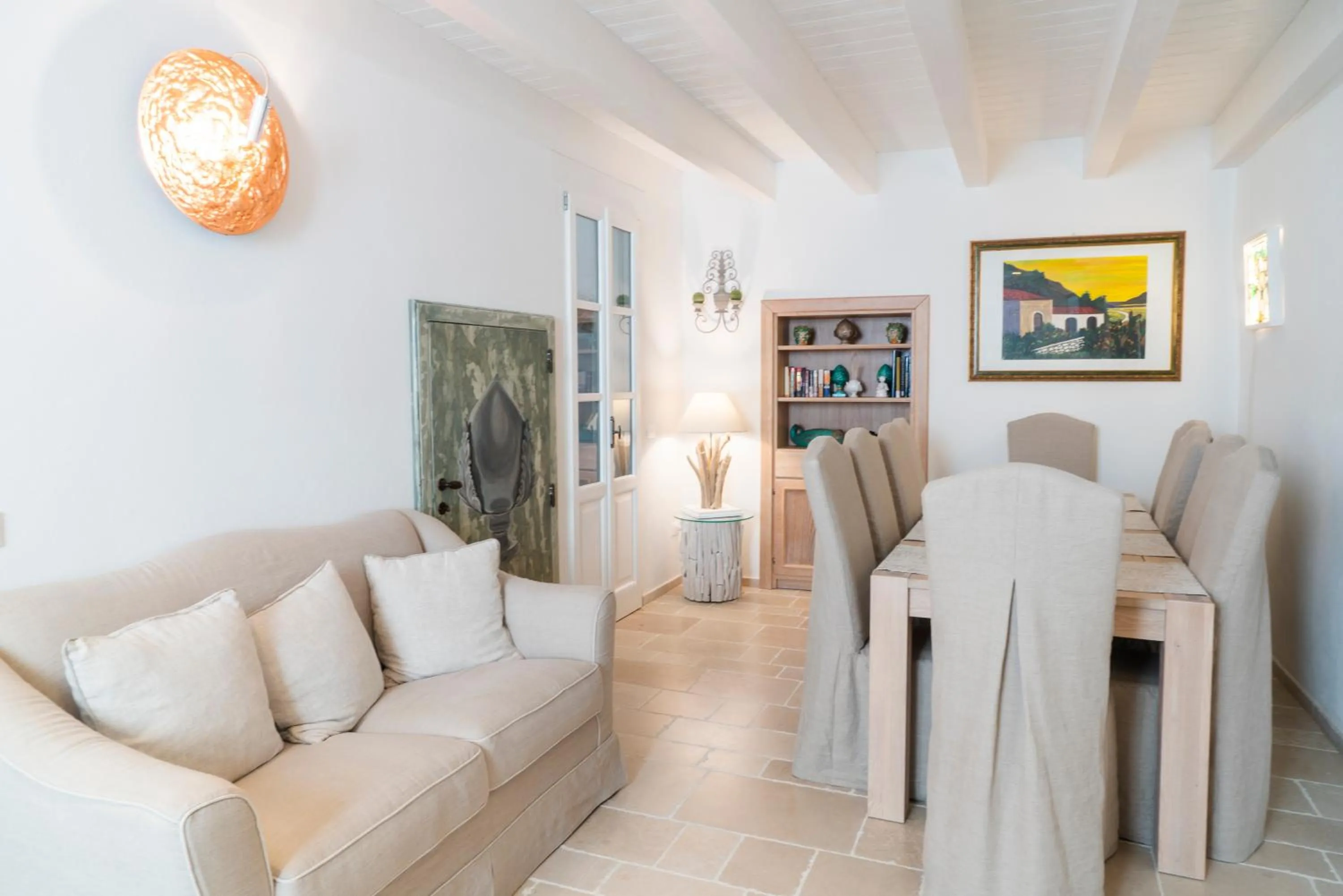 Communal lounge/ TV room in Quintessenza Luxury Domus