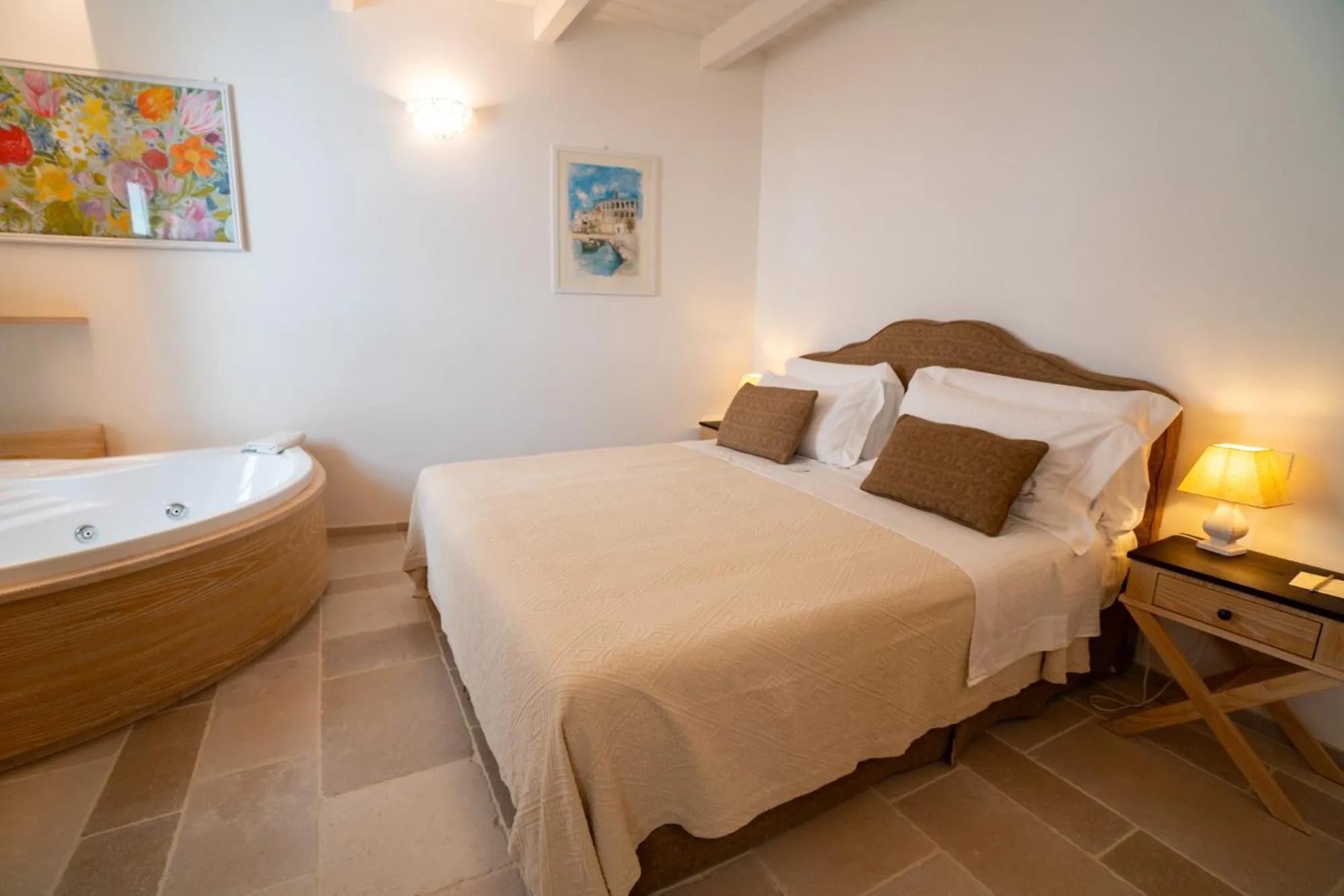 Hot Tub, Bed in Quintessenza Luxury Domus