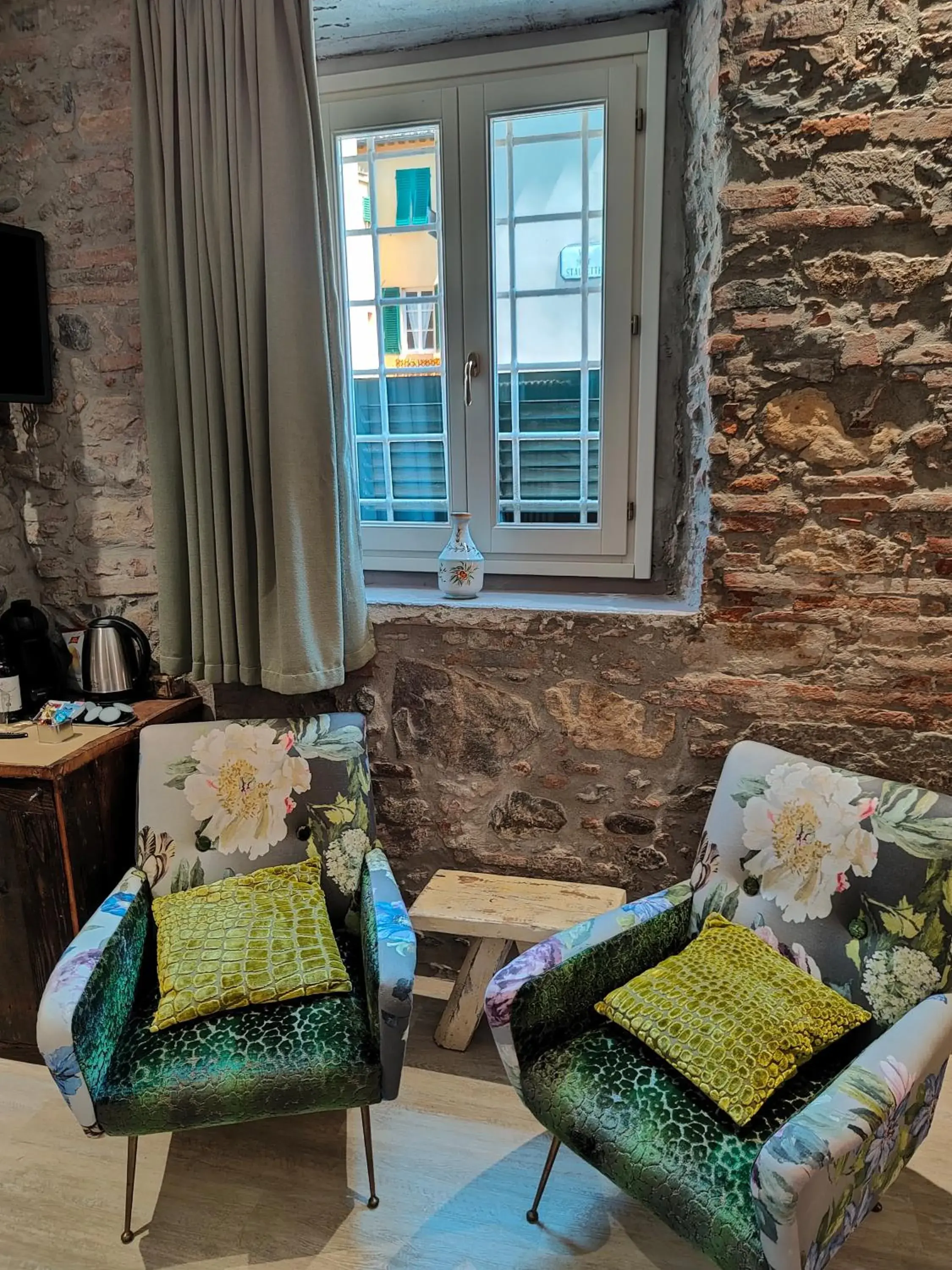 Presidential Suite in Inside the Wall Presidential Suite in Inside the Wall