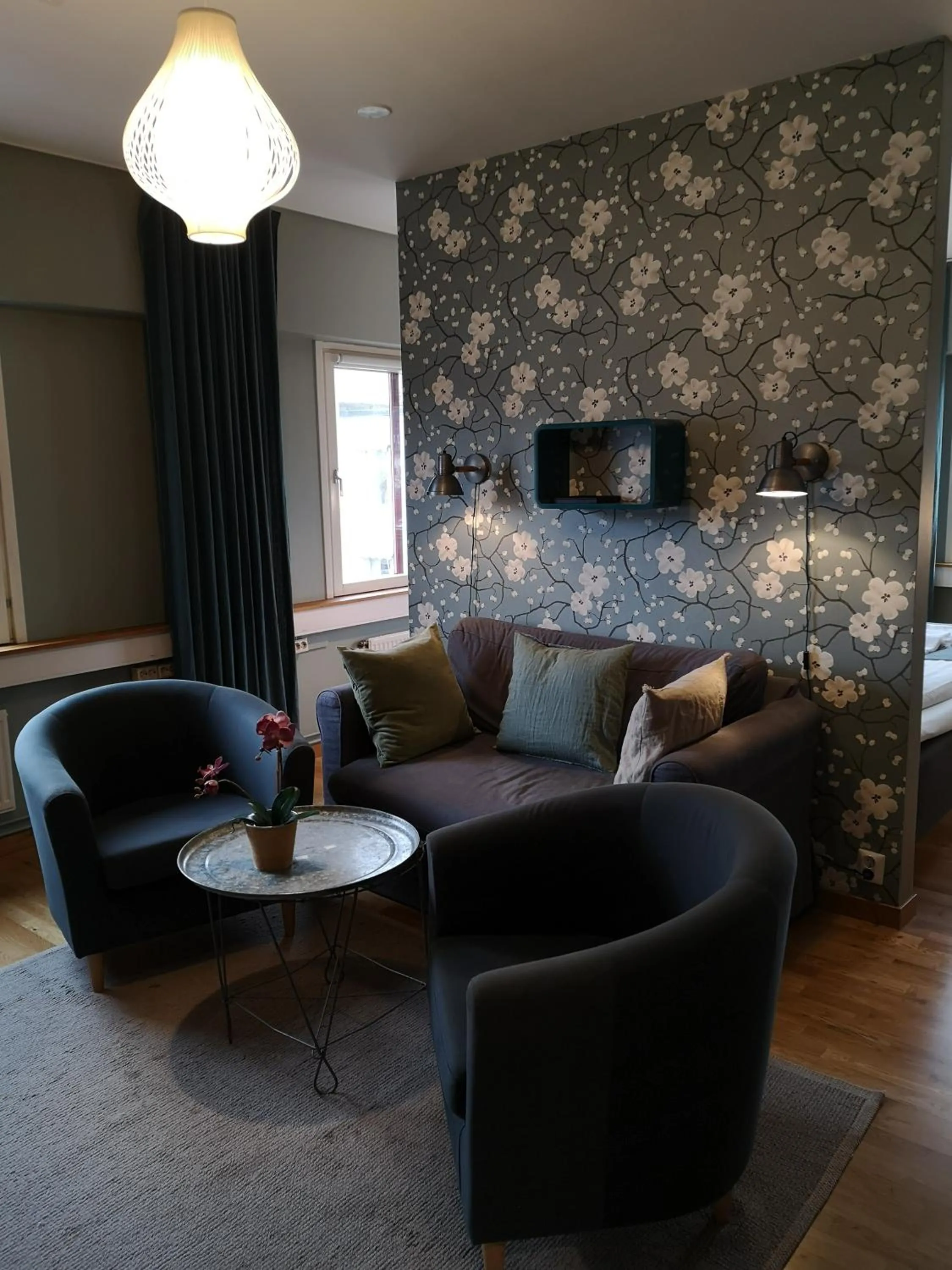 Seating area in Uppsala CityStay Hotel