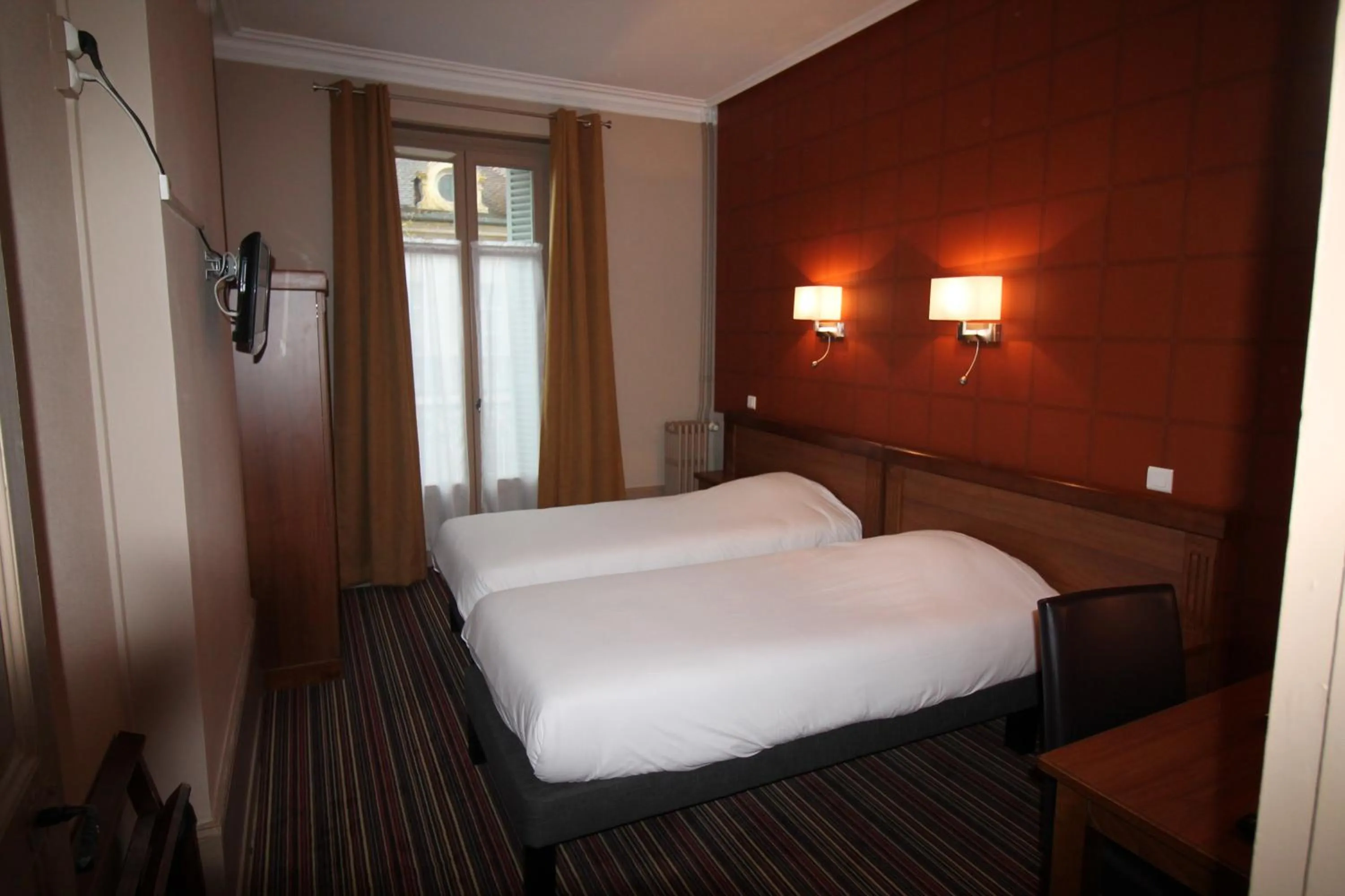 Photo of the whole room, Bed in Hotel Le Jacquemart