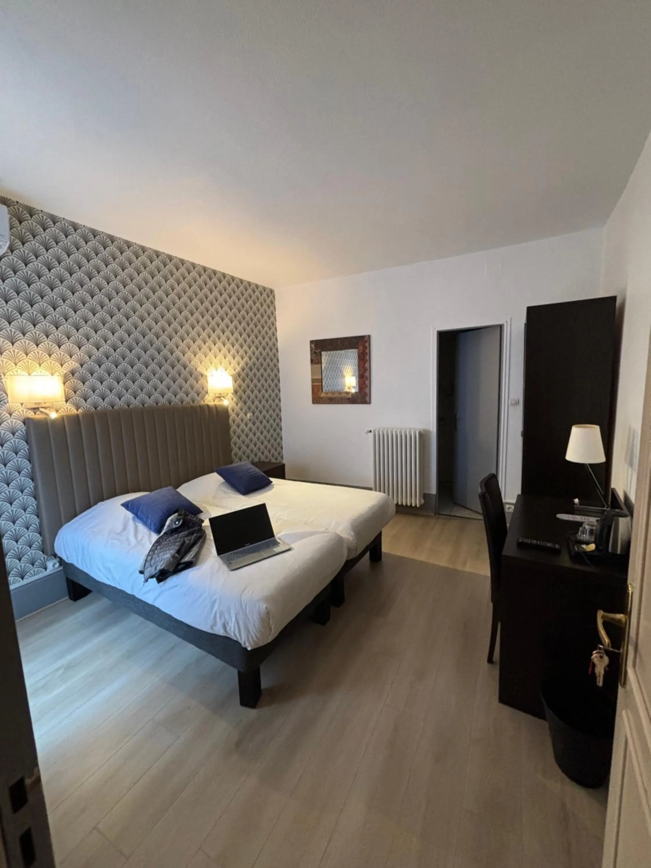 Bed in Hotel Le Jacquemart