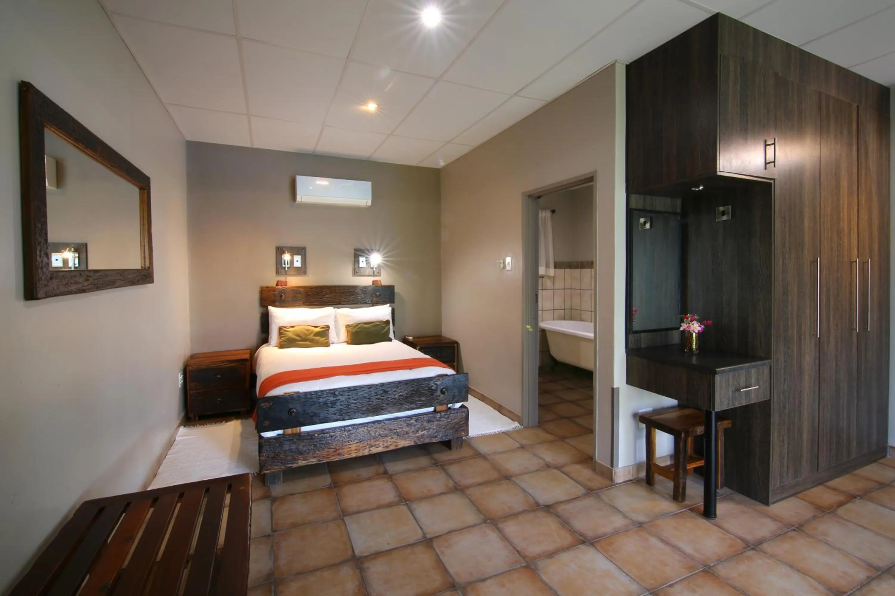 Property building, Bed in Kalahari Arms Hotel