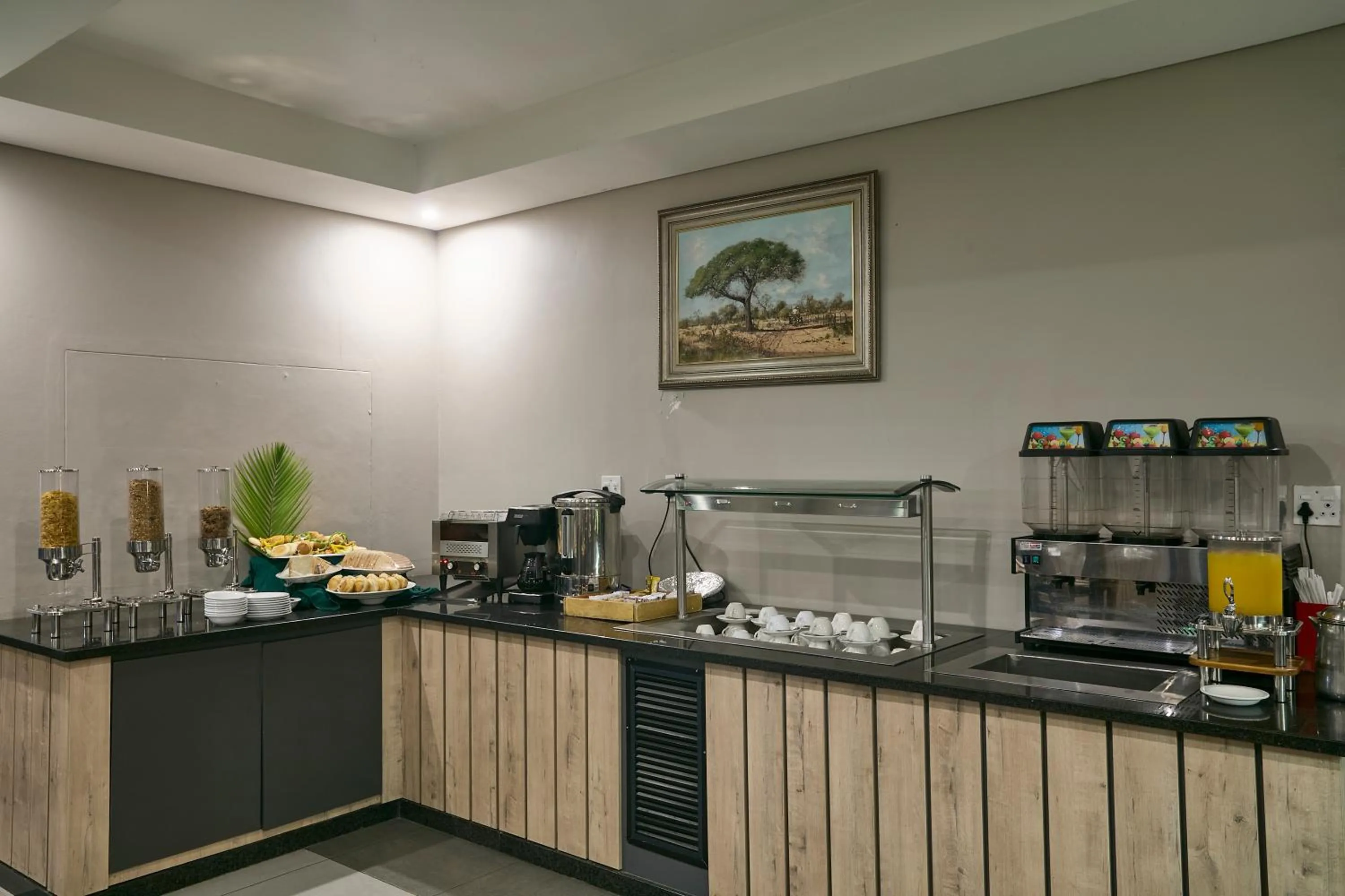 Buffet breakfast in Kalahari Arms Hotel