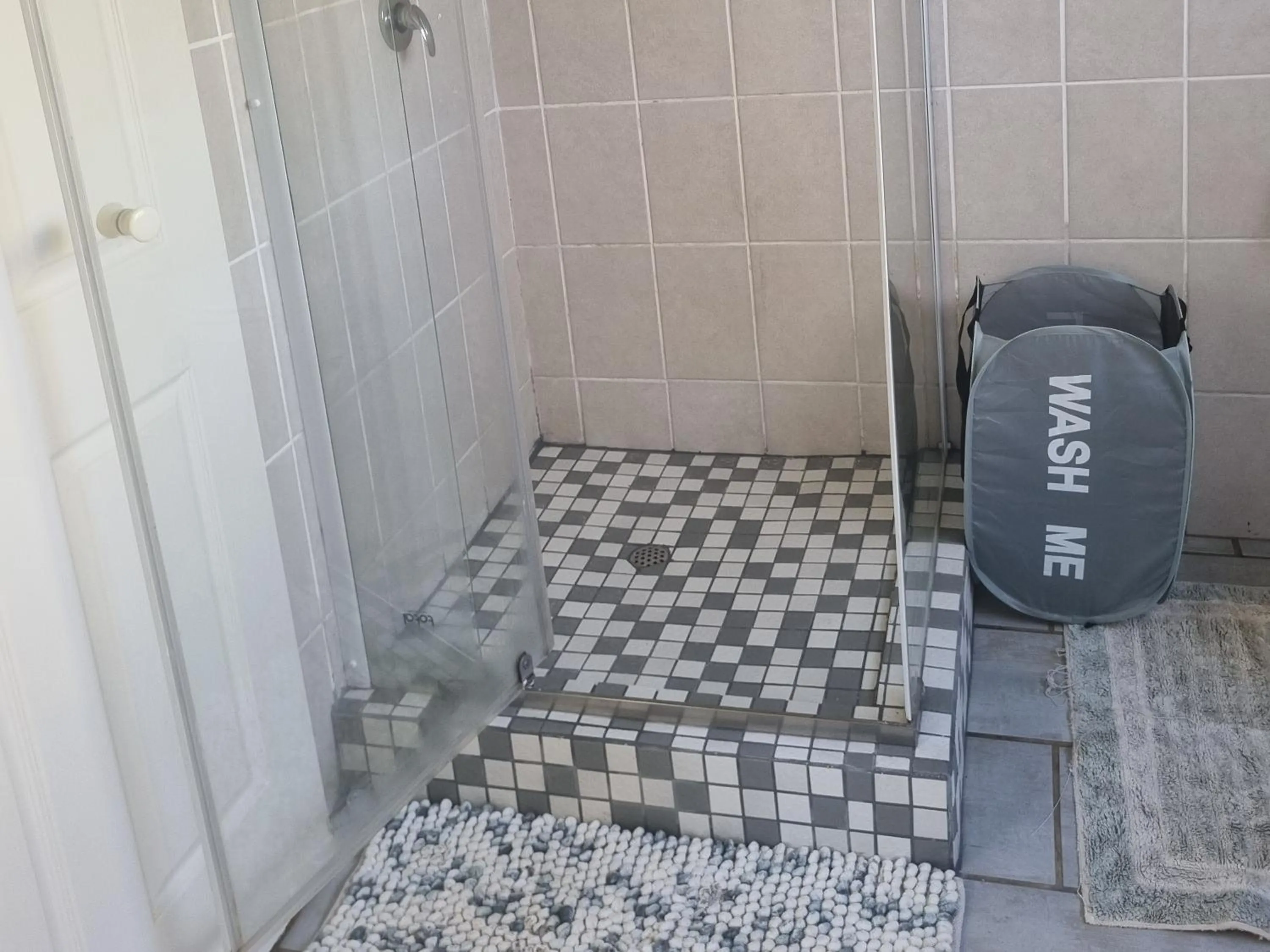 The Cottage on the Corner