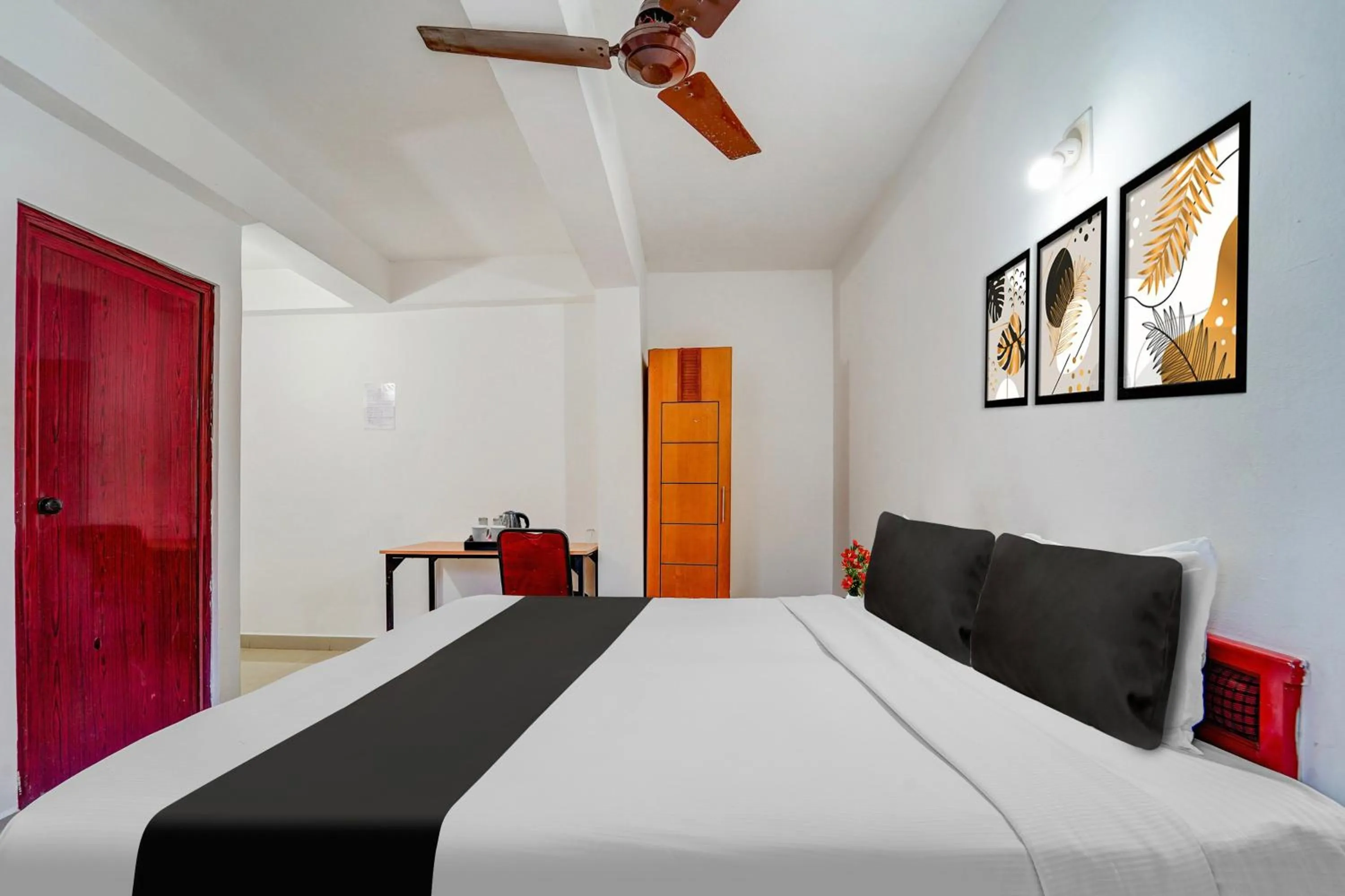 Bedroom, Bed in Hotel O Kottayam Near Caritas Hospital