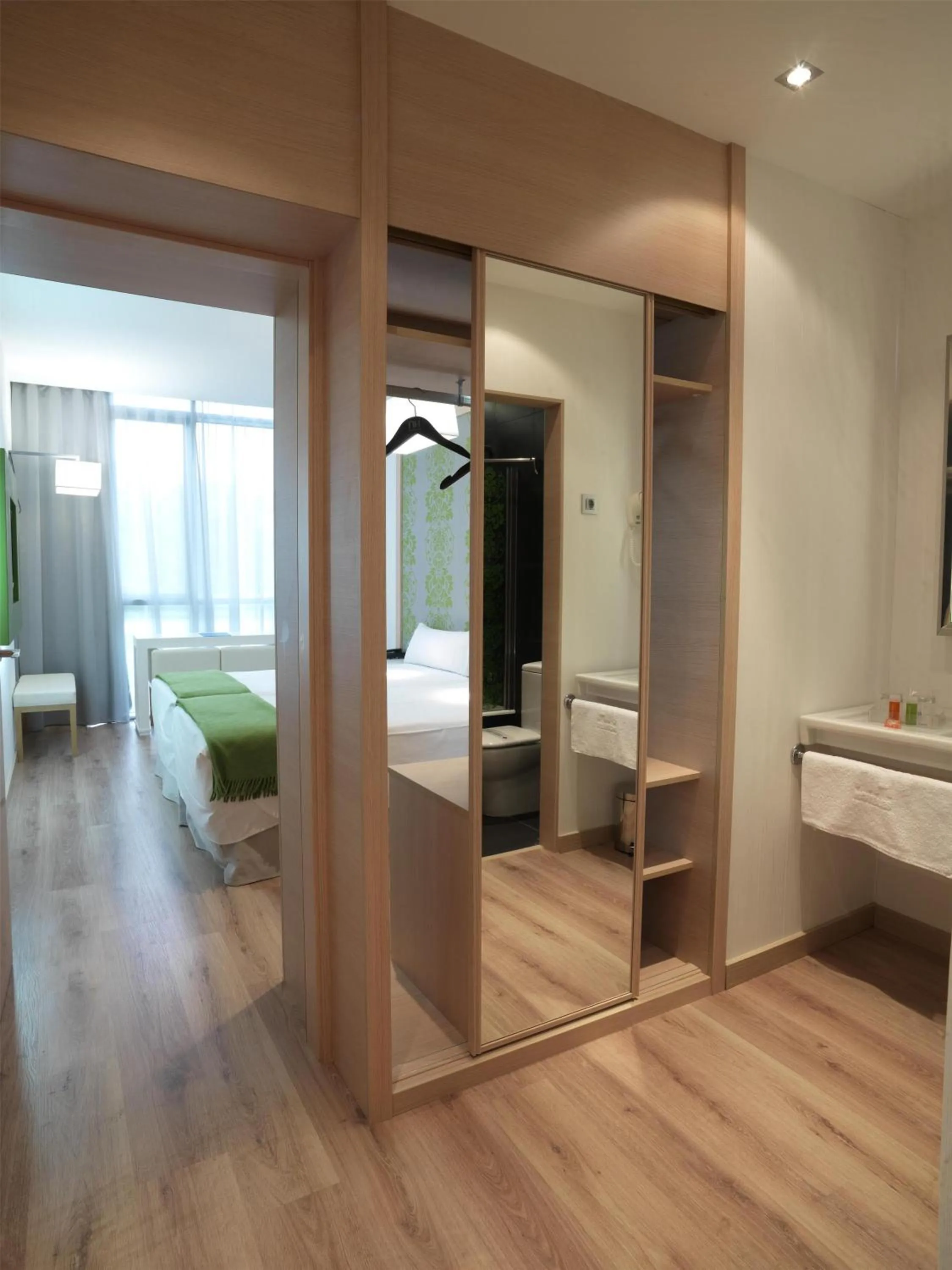 Bedroom in NH La Avanzada