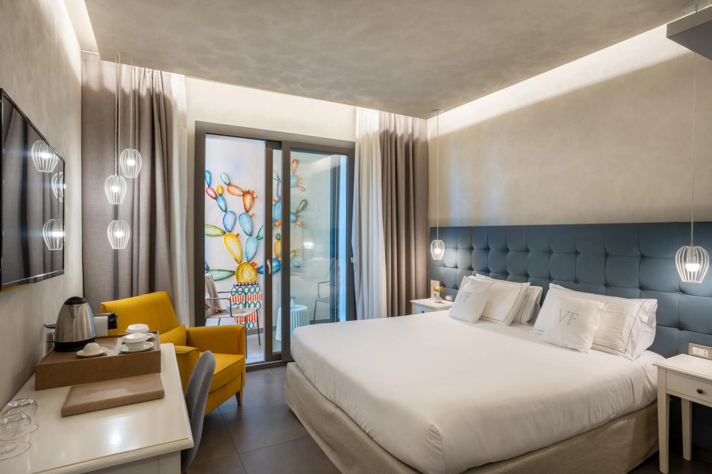 Bed in Villa Fiorita Boutique Hotel