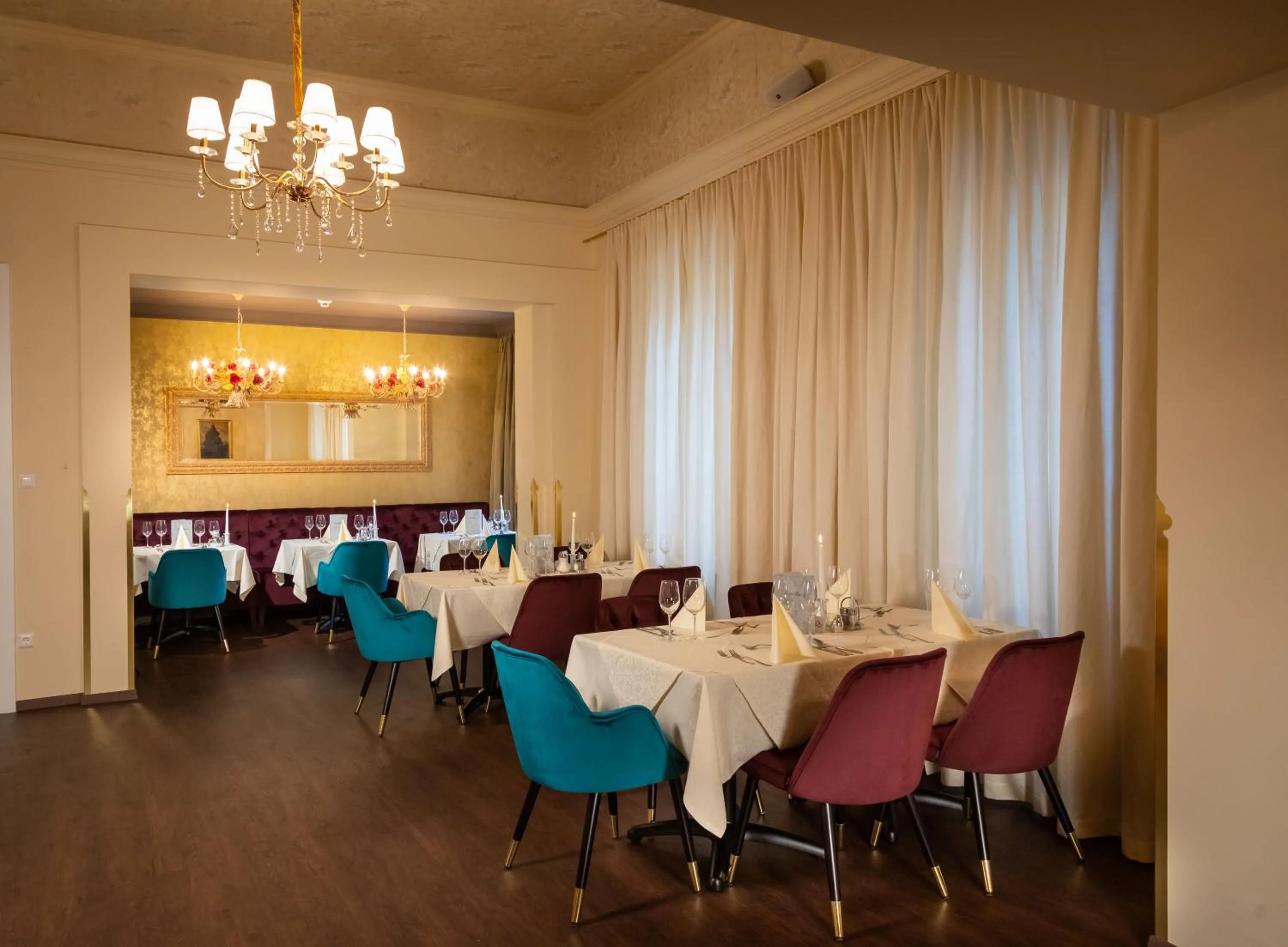Restaurant/places to eat in Hotel Allmer