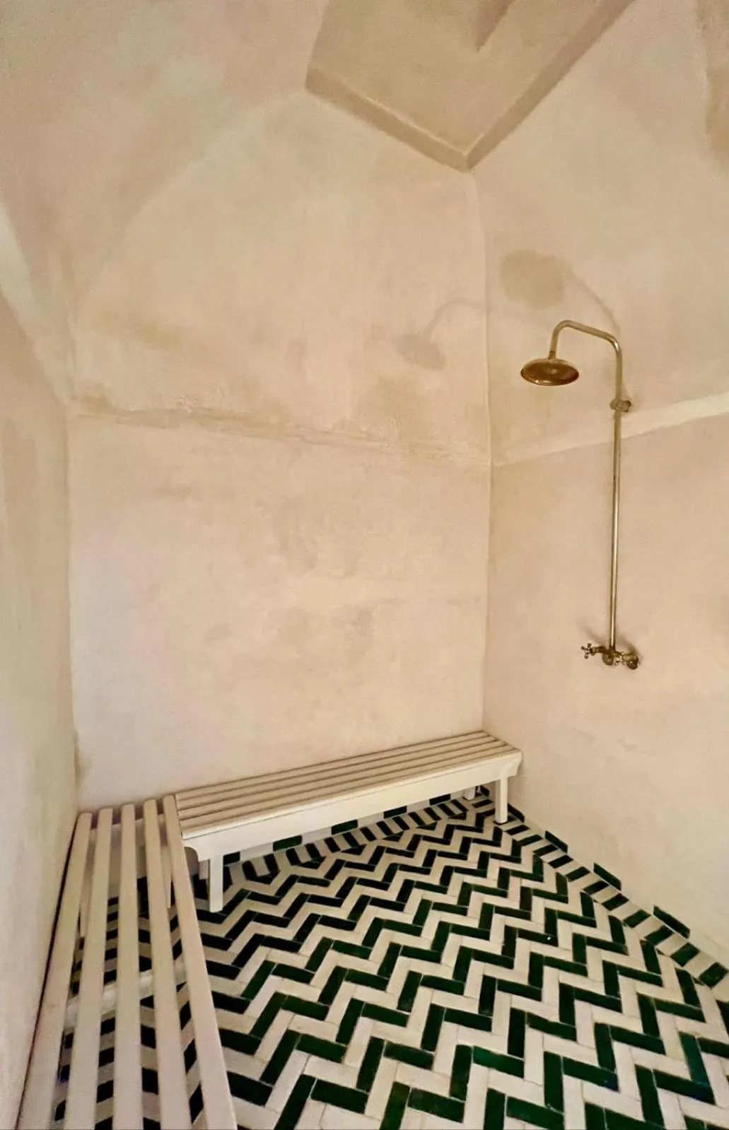 Bathroom, Bed in Riad Tizwa Marrakech