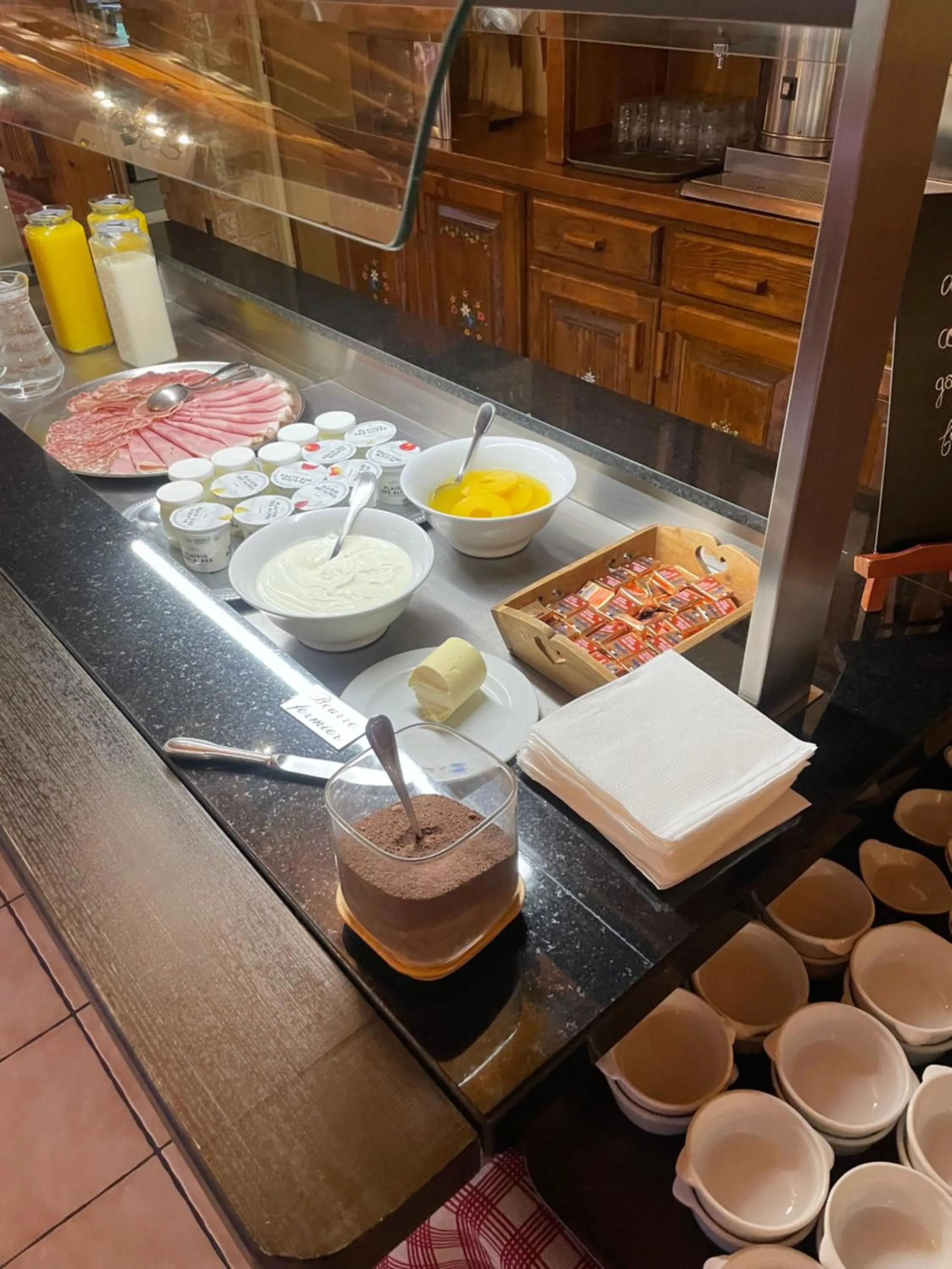 Breakfast in Hotel Le Ferraillon