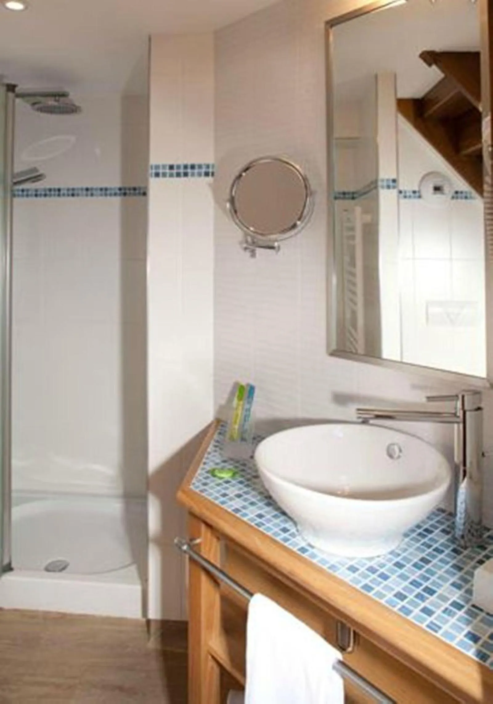 Bathroom in Hôtel la Croix Blanche