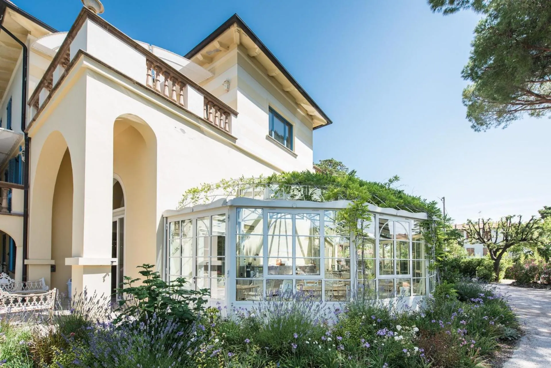 Facade/entrance in Villa Mazzanta Relais & Hotel