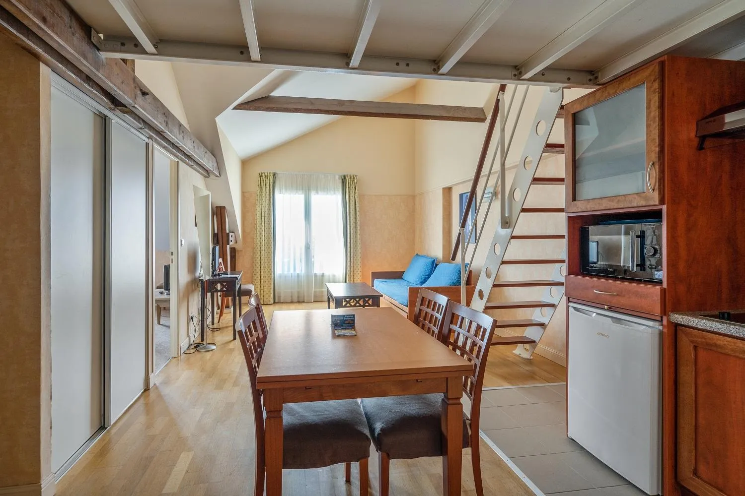 Kitchen or kitchenette in Residence Saint Goustan - maeva Home