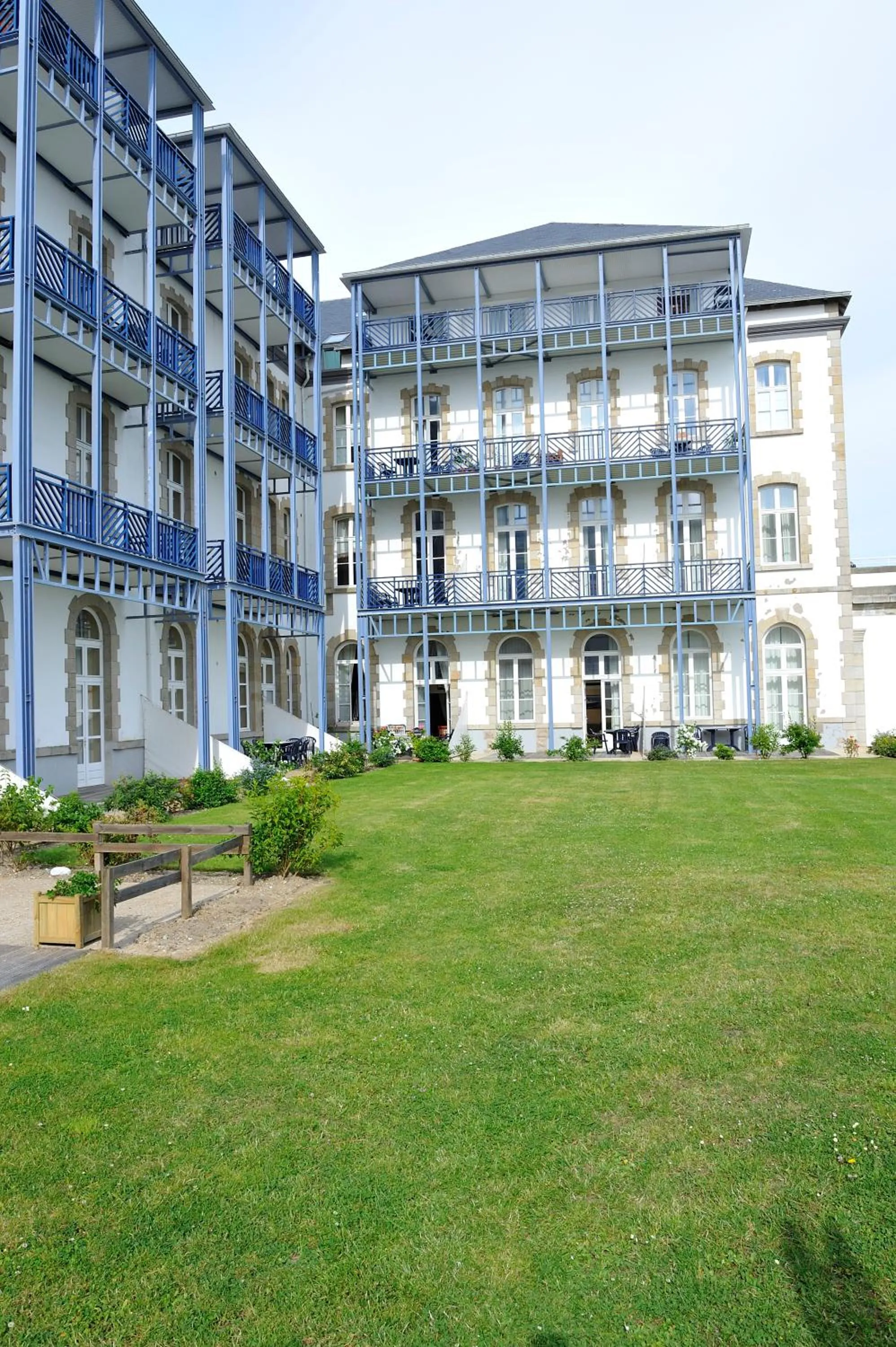 Facade/entrance in Residence Saint Goustan - maeva Home