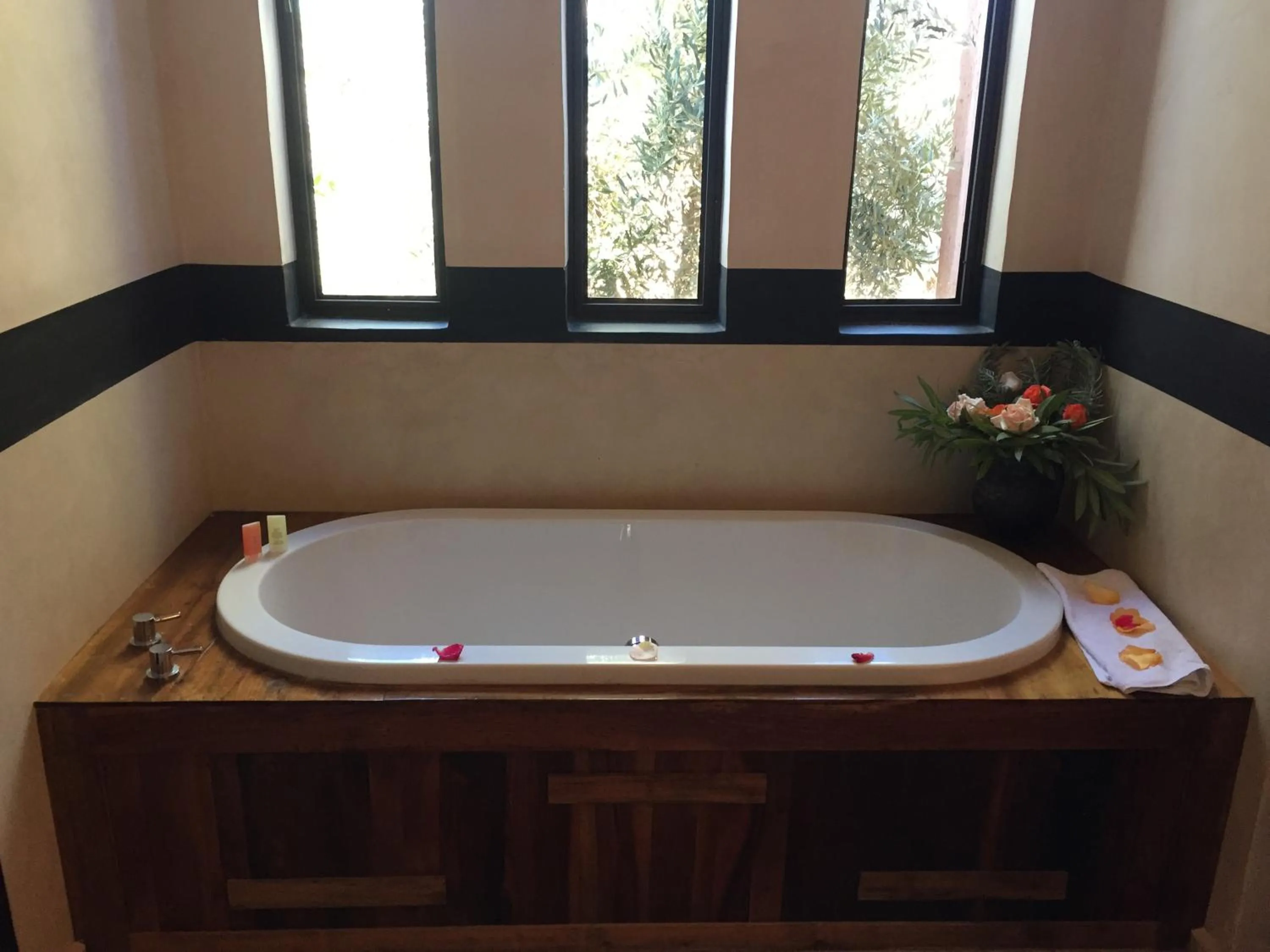 Bath in The Capaldi Hotel, Restaurant & Spa