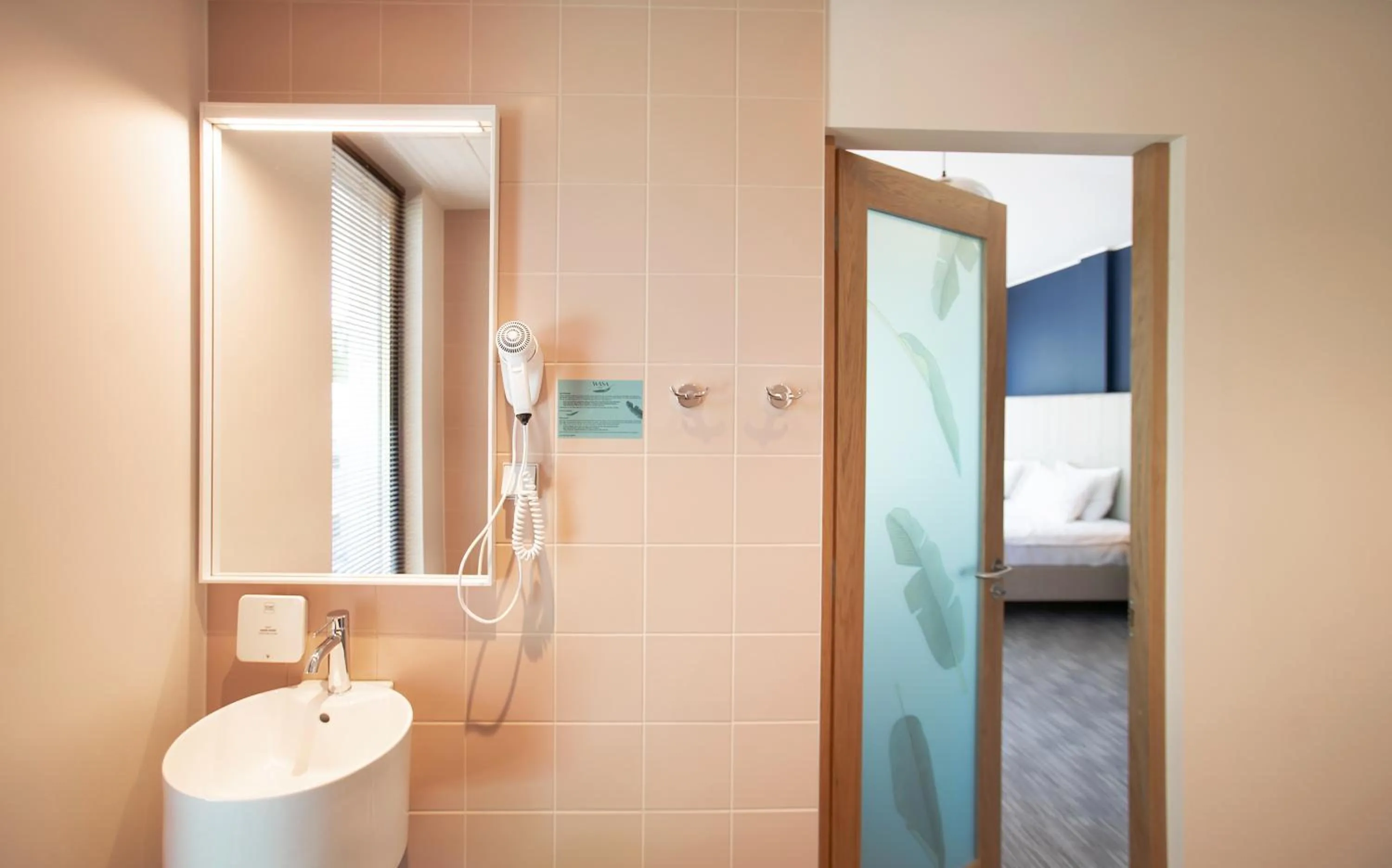 Bathroom, Bed in Wasa Resort Hotel, Apartments & SPA