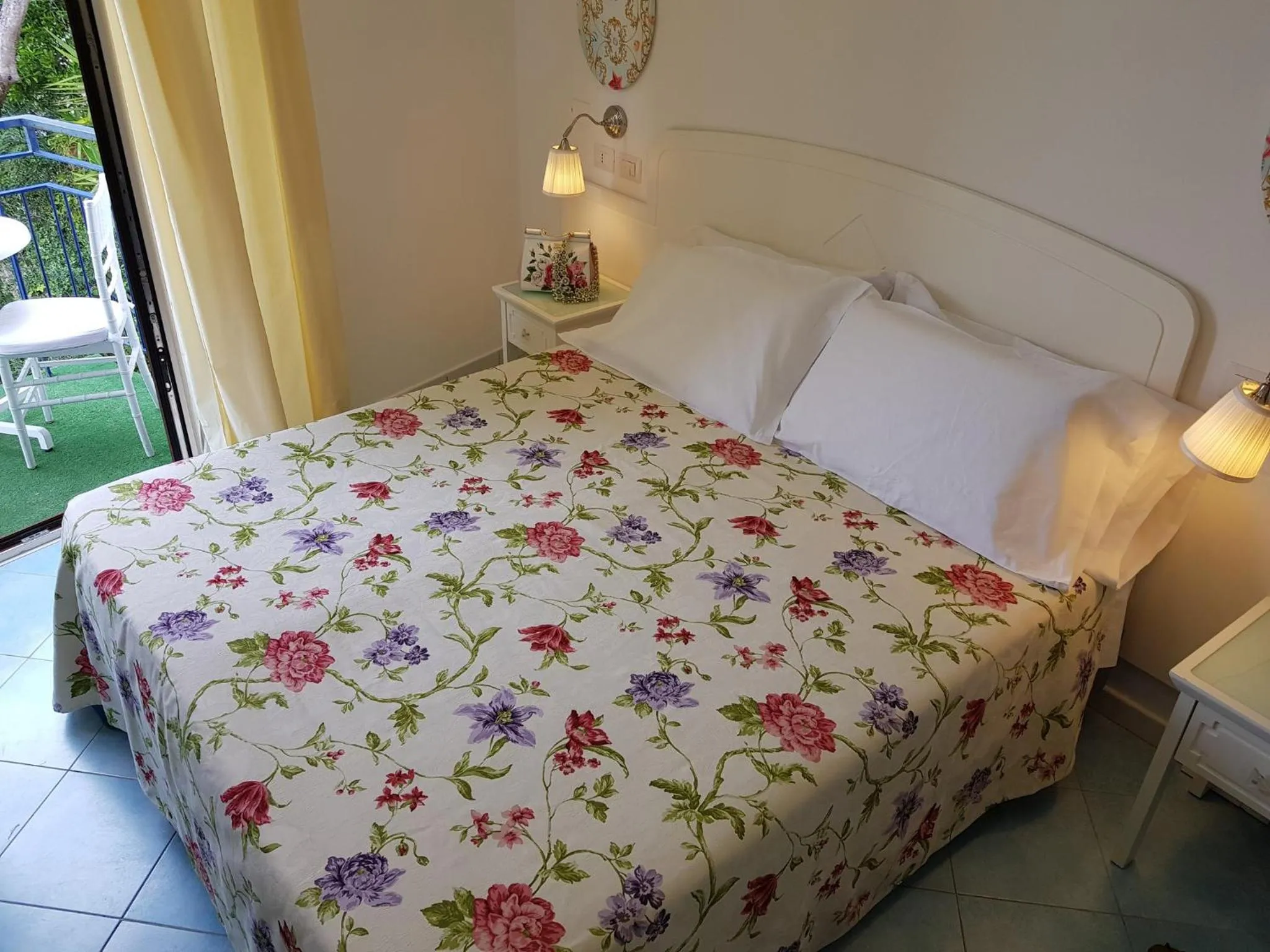 Bed in Hotel Oriente