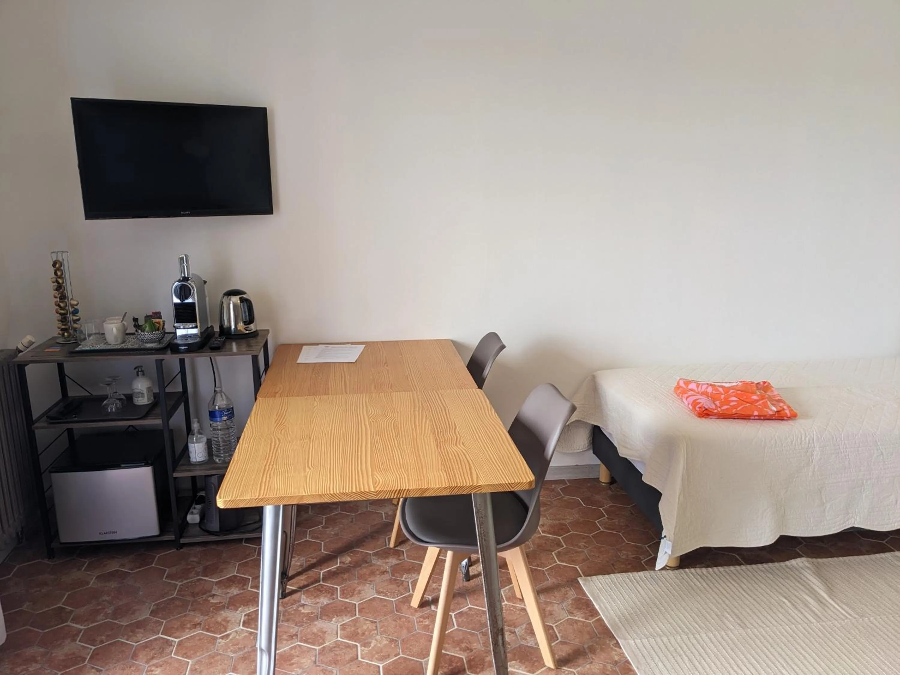 TV and multimedia in Domaine de Fleurie