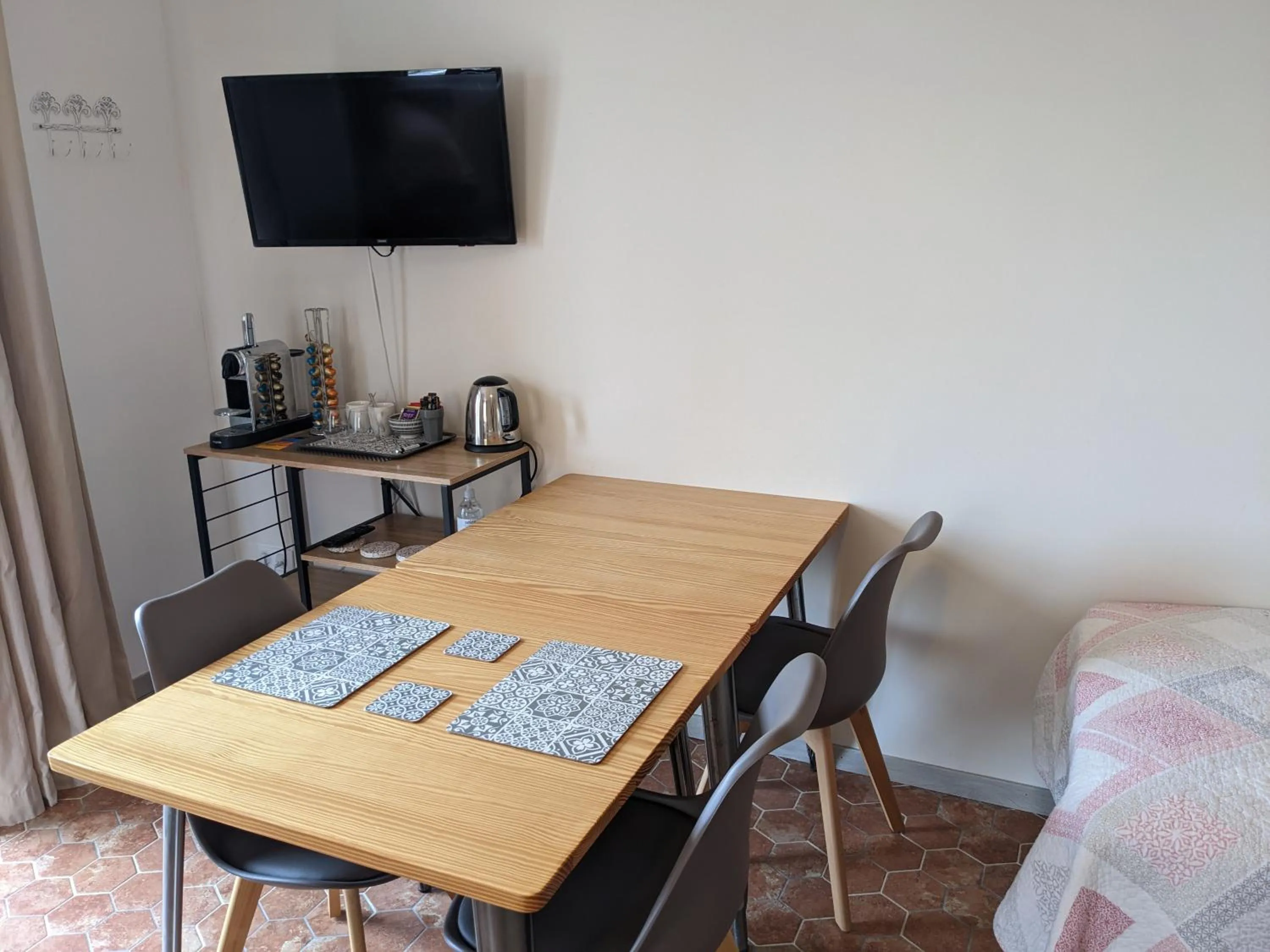 TV and multimedia in Domaine de Fleurie