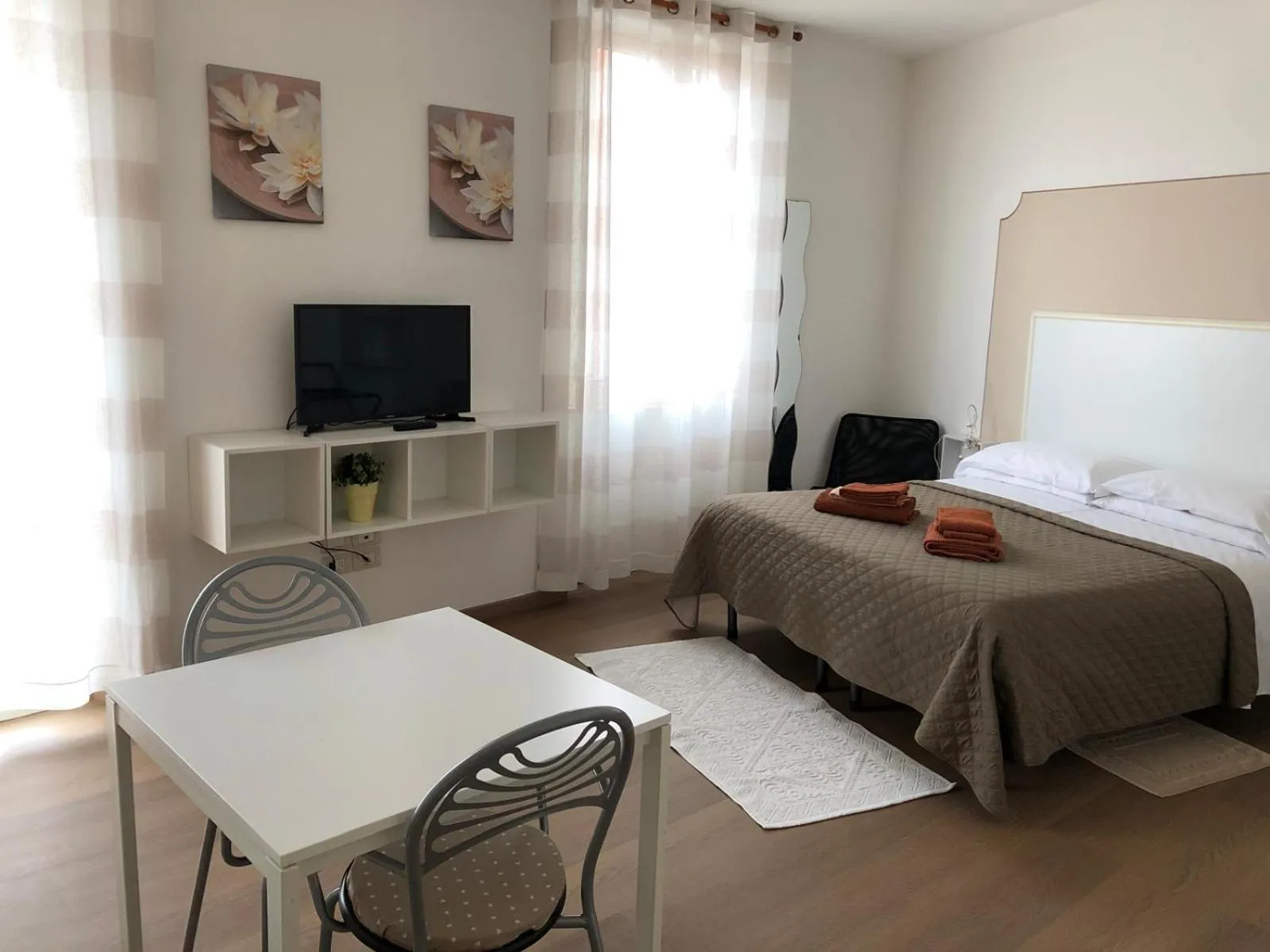 Bed in Residence Gloria