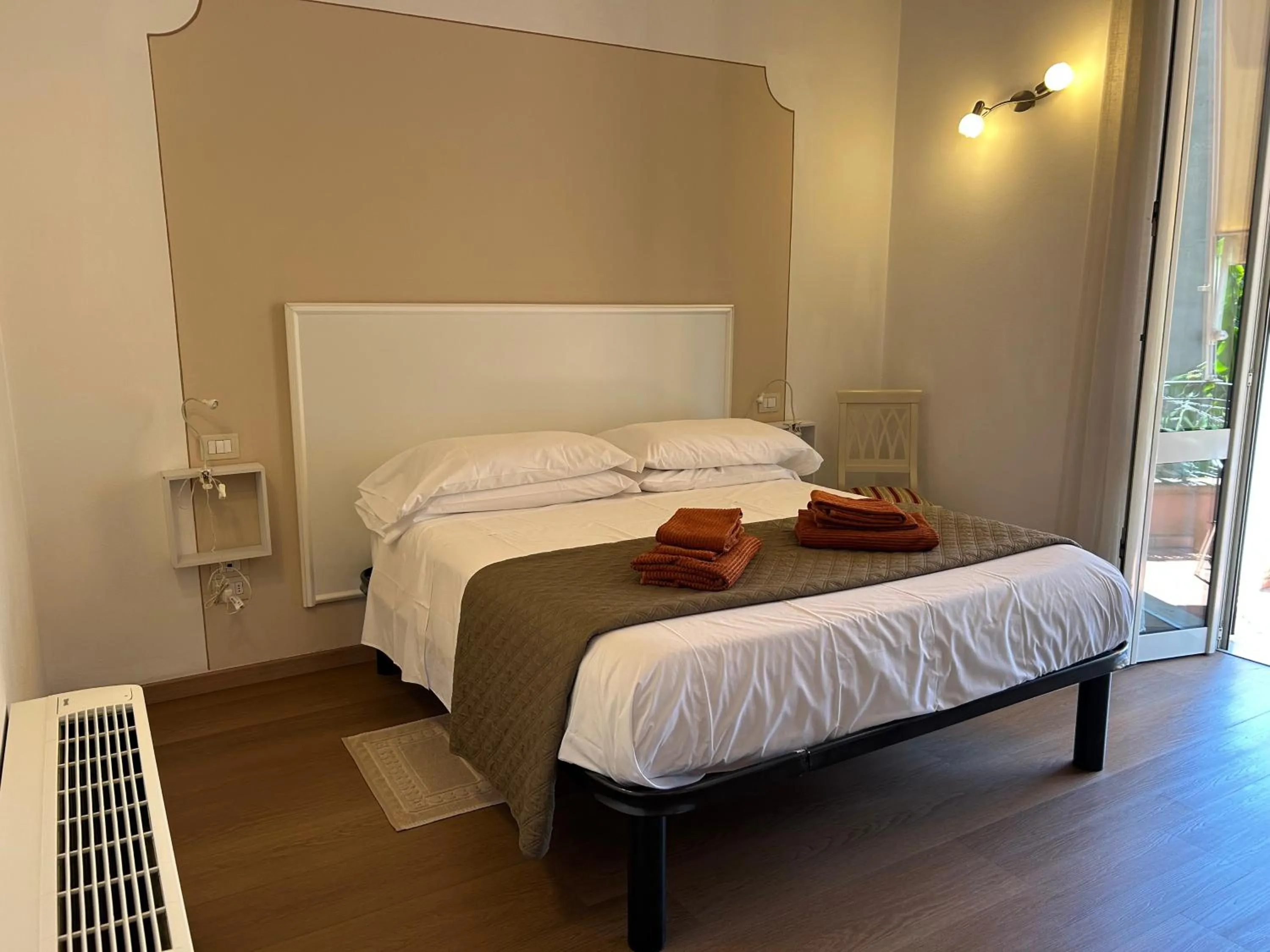 Bedroom, Bed in Residence Gloria