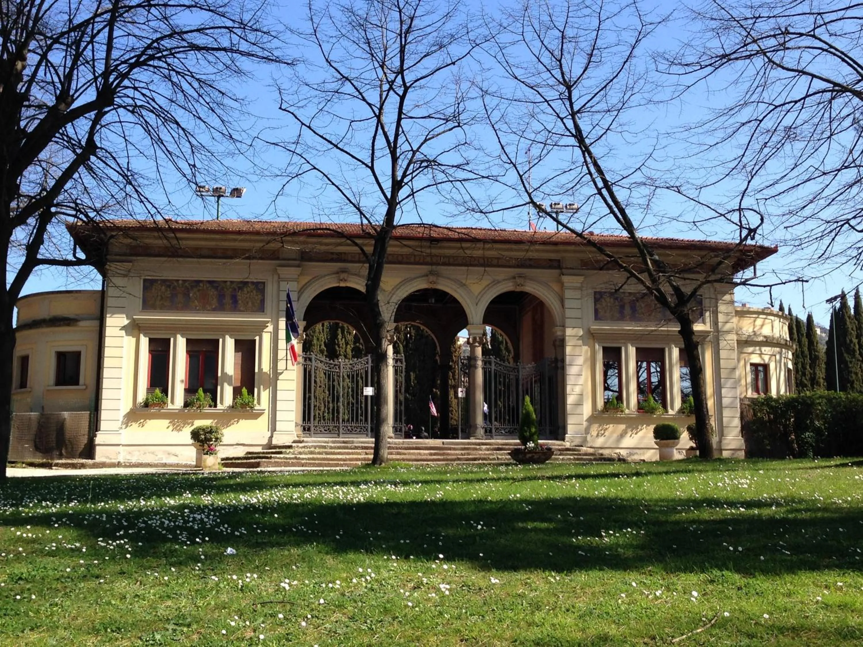 Other in Residence Gloria