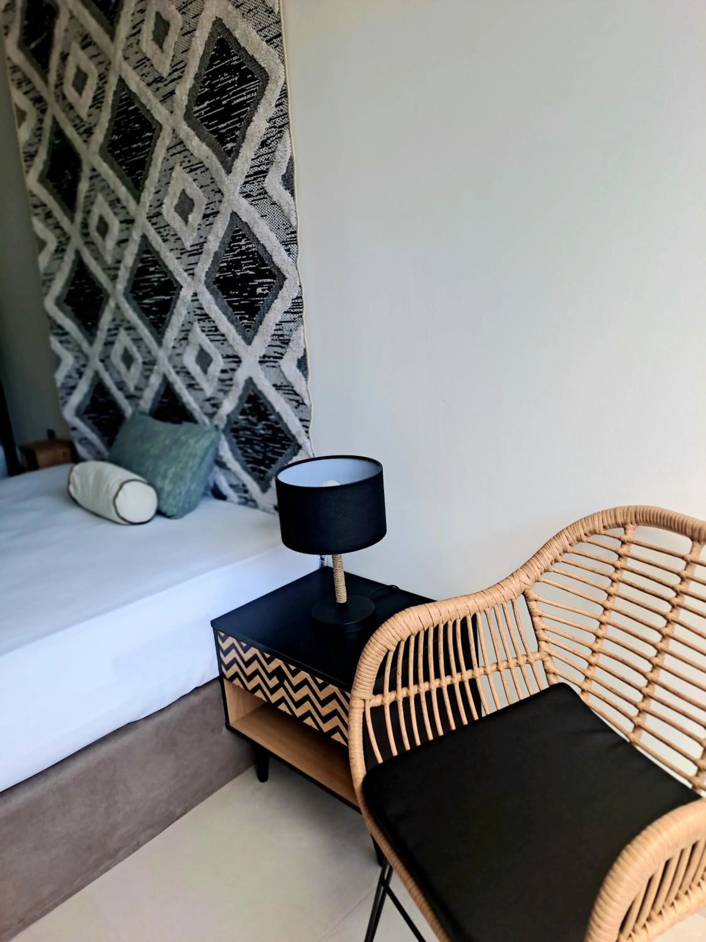 Bed in Beach Hotel Kapahi