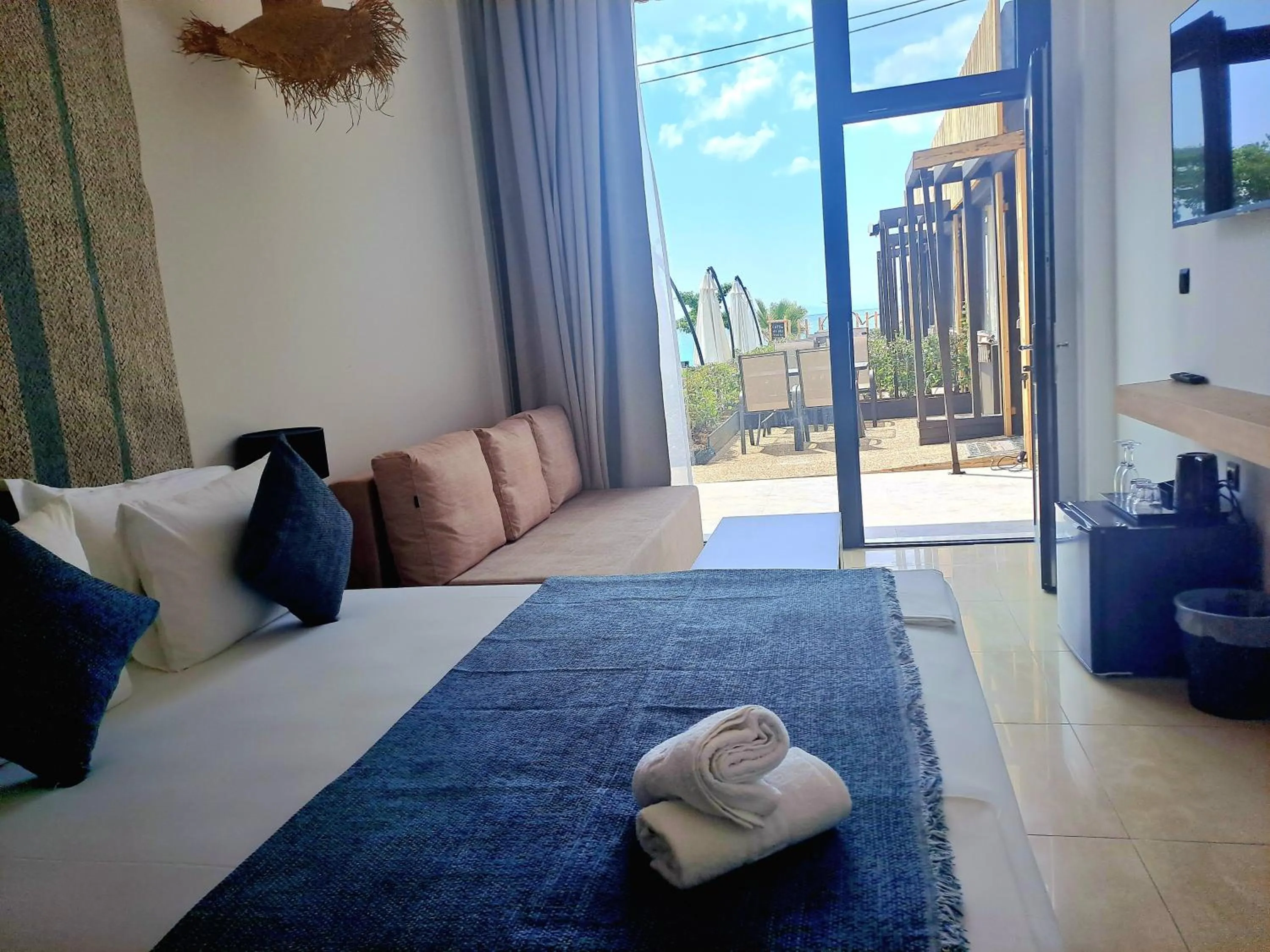 Bed in Beach Hotel Kapahi