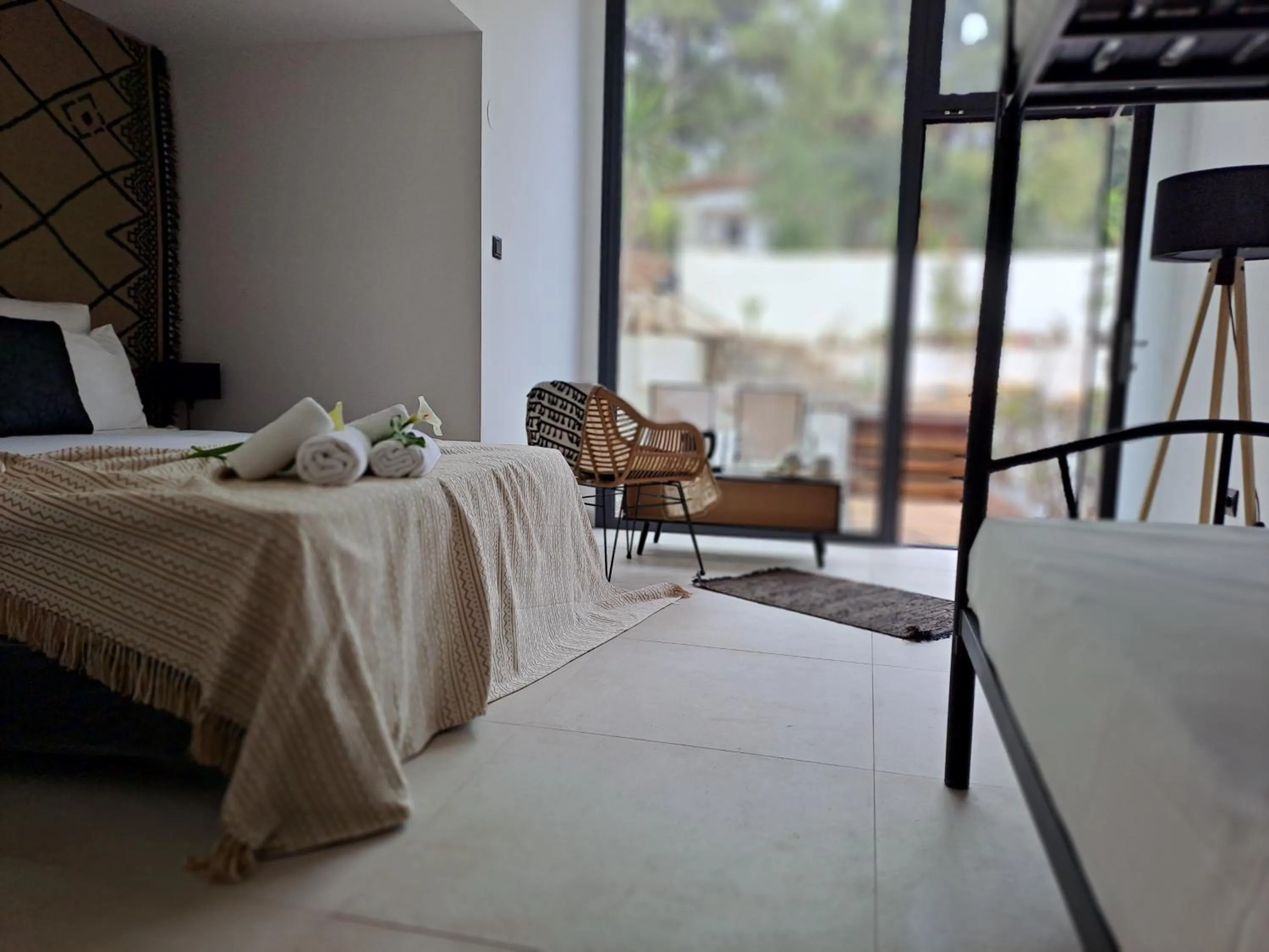 Bed in Beach Hotel Kapahi