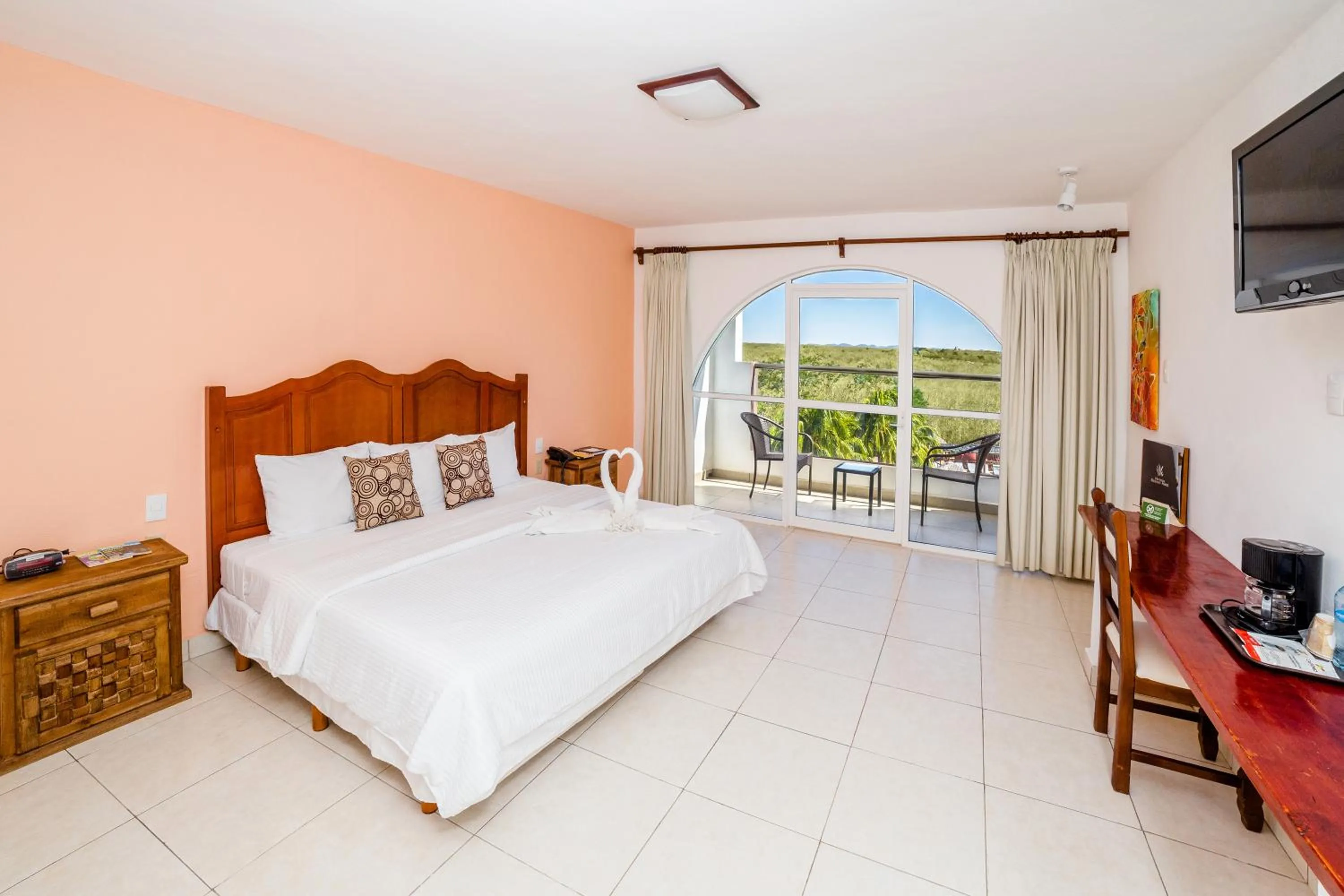 Bed in Uxmal Resort Maya