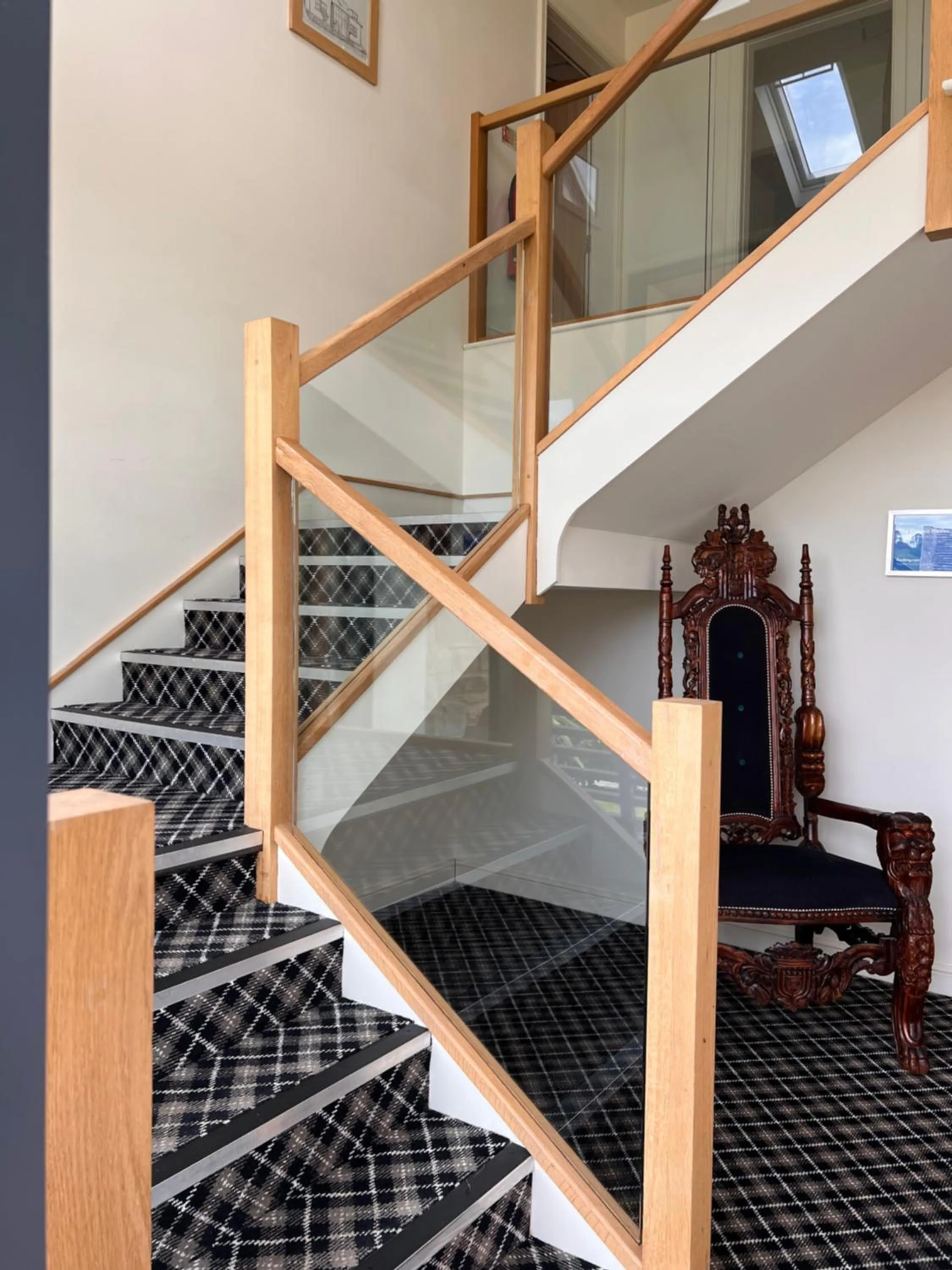 Facade/entrance in The Craven Heifer Inn