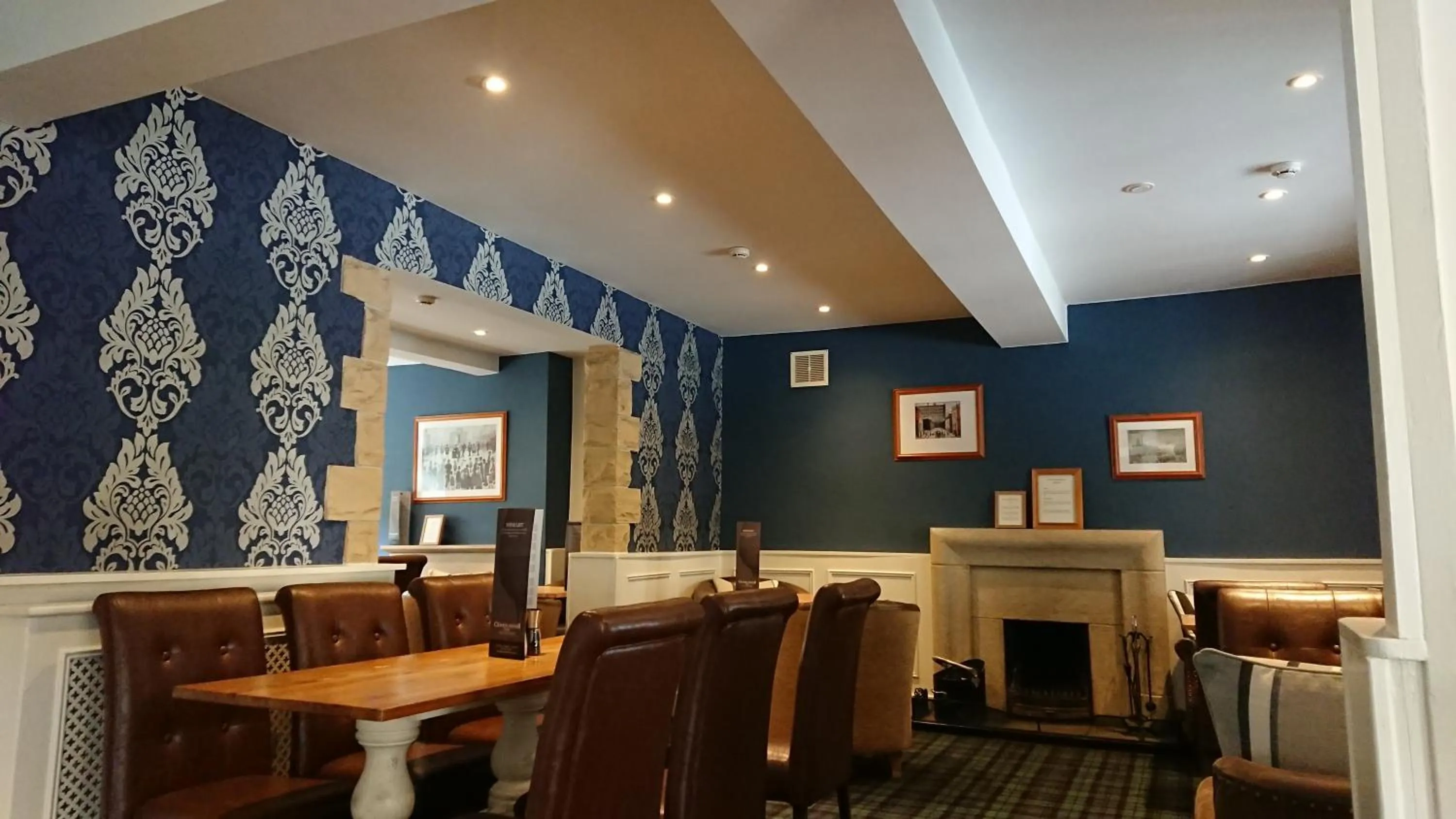 Restaurant/places to eat in The Craven Heifer Inn