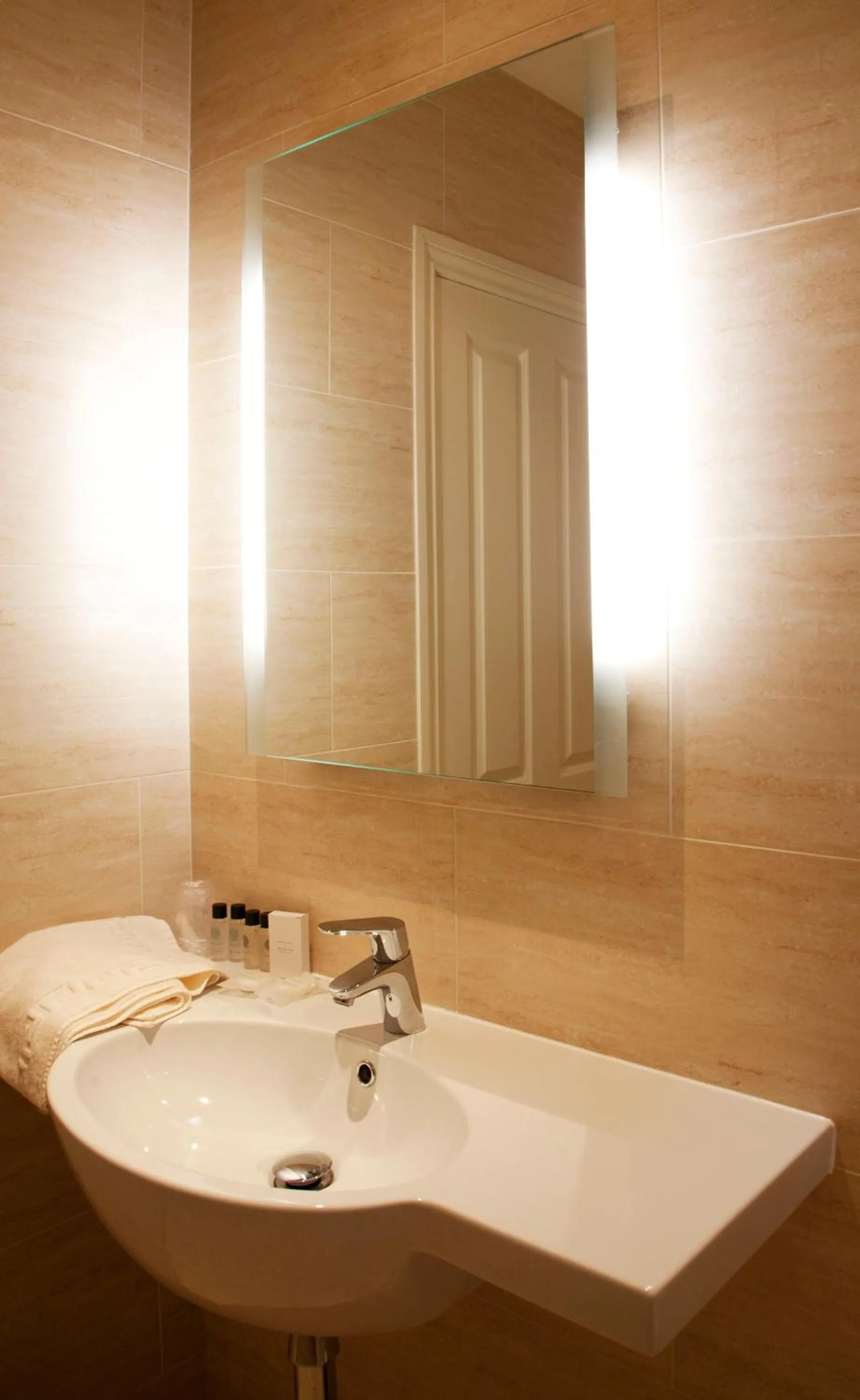 Bathroom in The Craven Heifer Inn