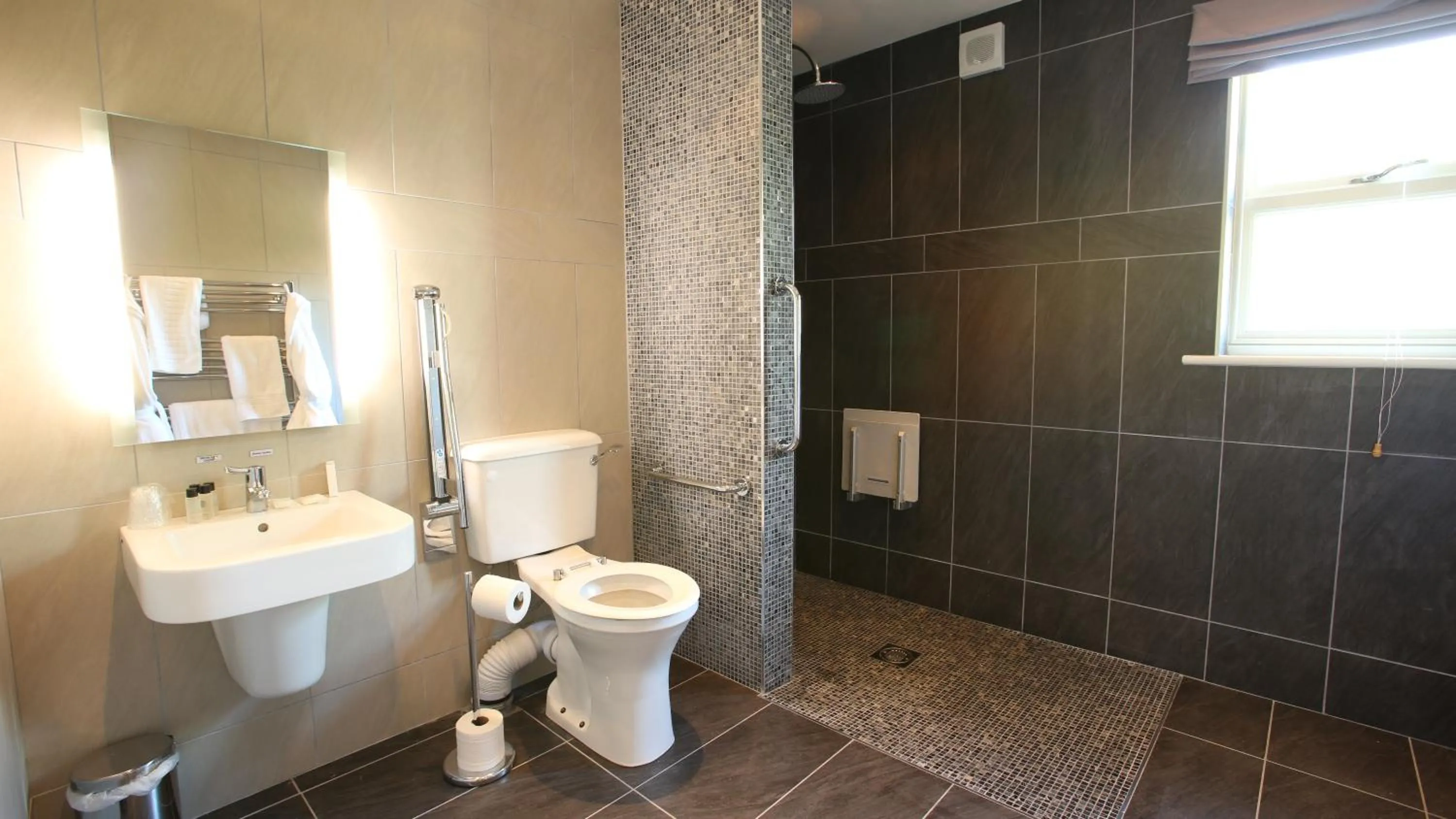 Bathroom in The Craven Heifer Inn