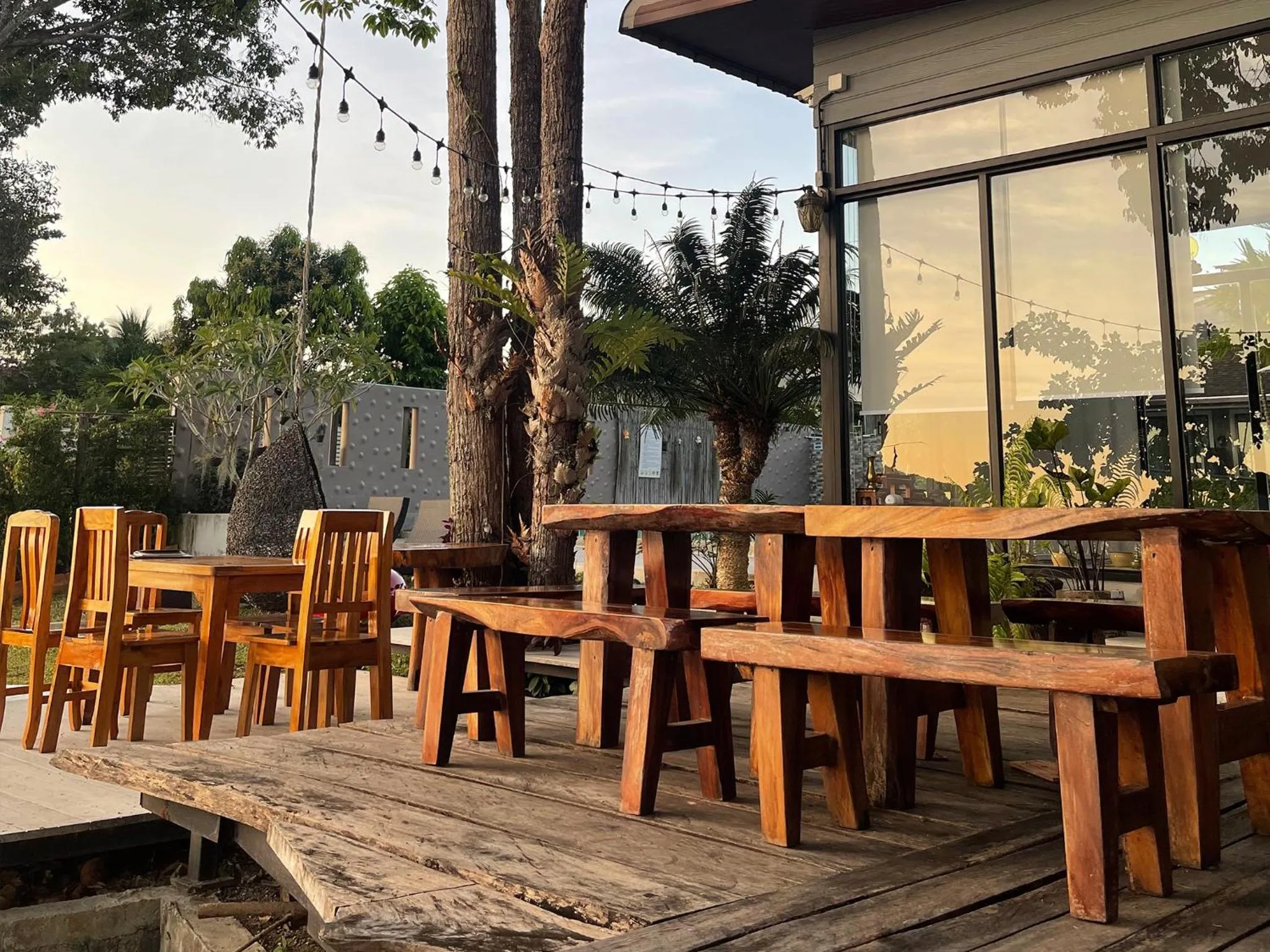 Restaurant/places to eat in Blue Orchid Beach Krabi - SHA Certified