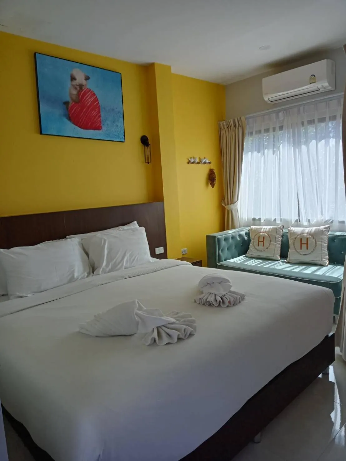 Bed in Blue Orchid Beach Krabi - SHA Certified