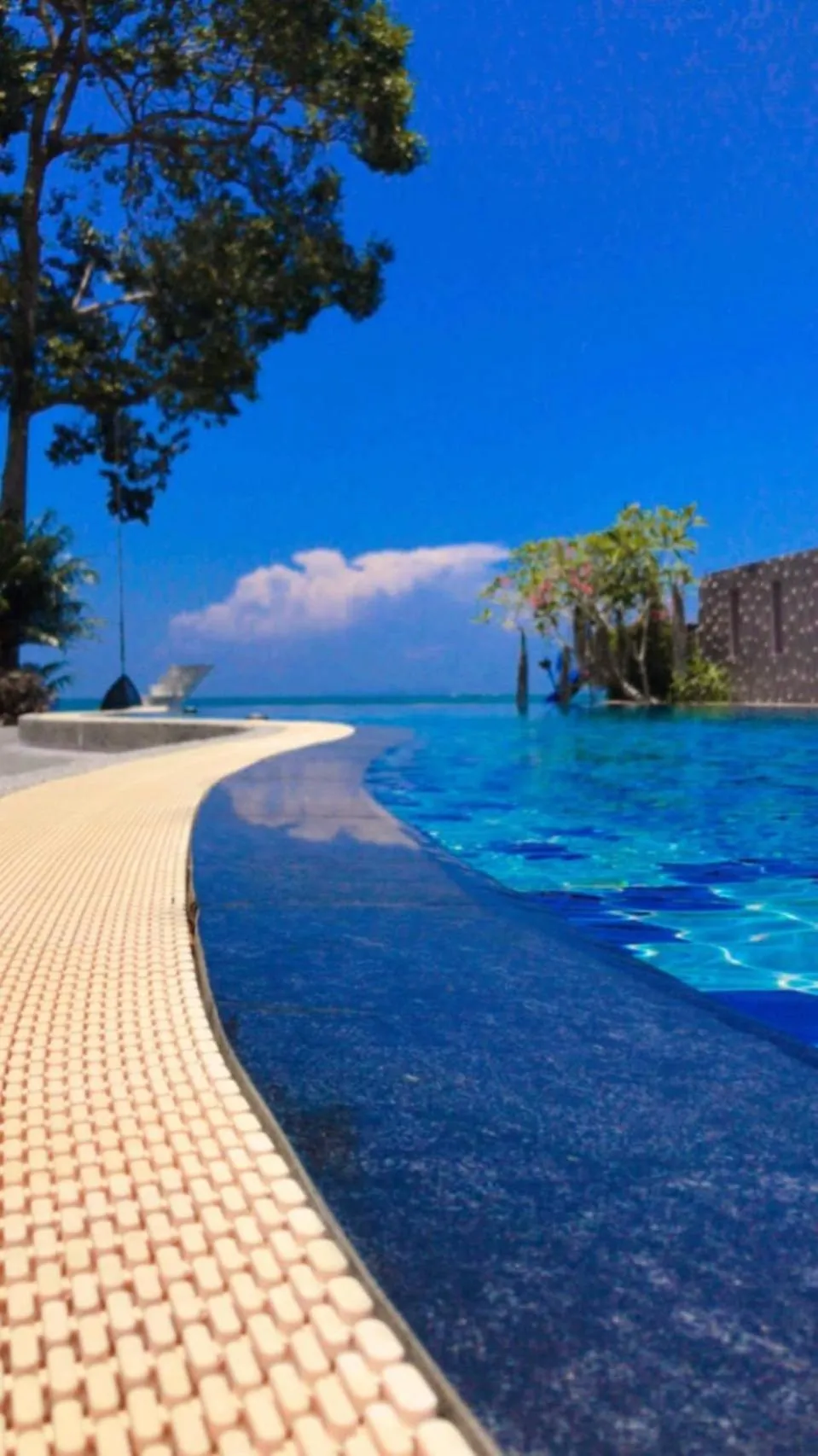 Swimming pool in Blue Orchid Beach Krabi - SHA Certified
