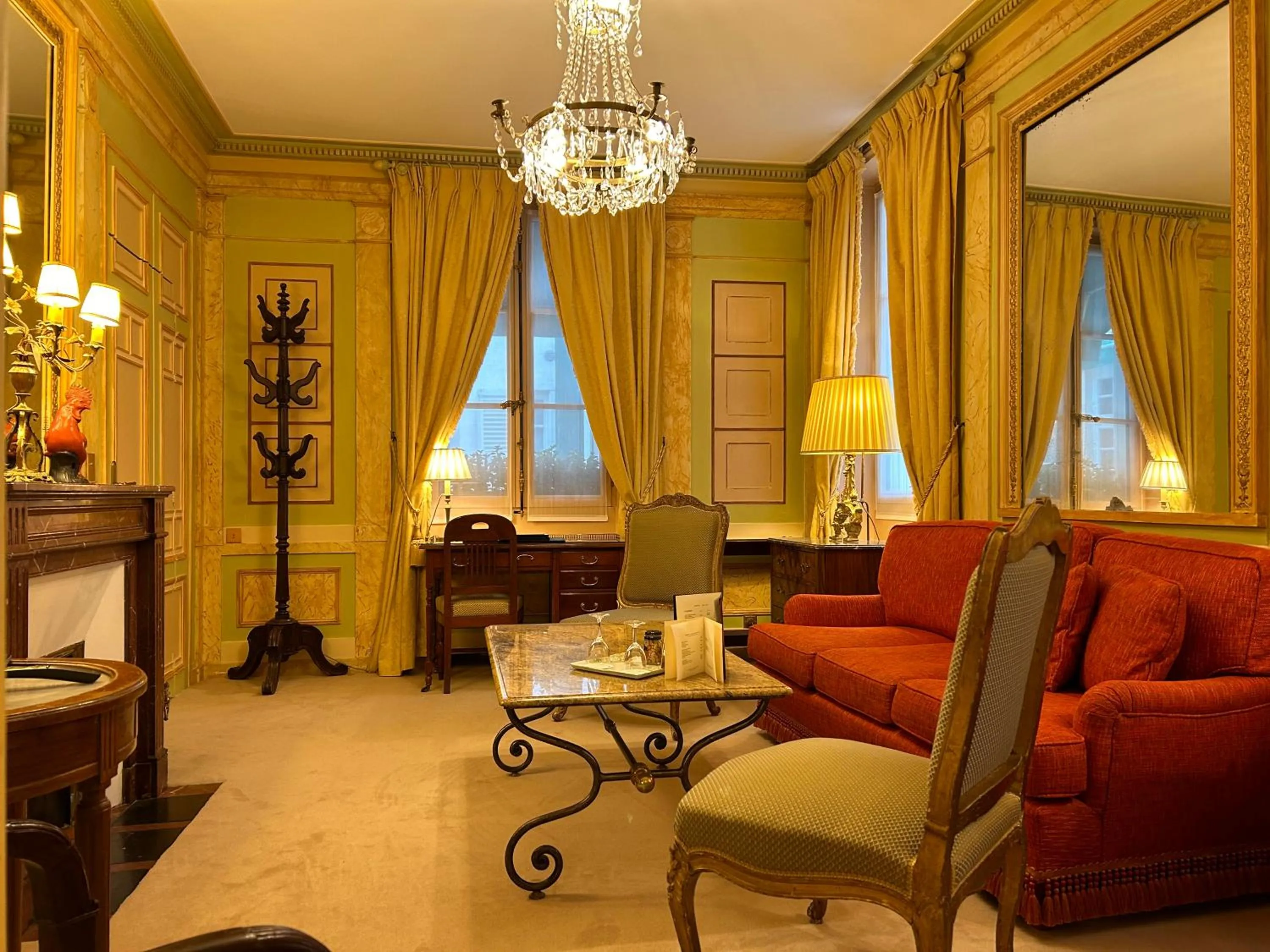 Hôtel Duc De St-Simon