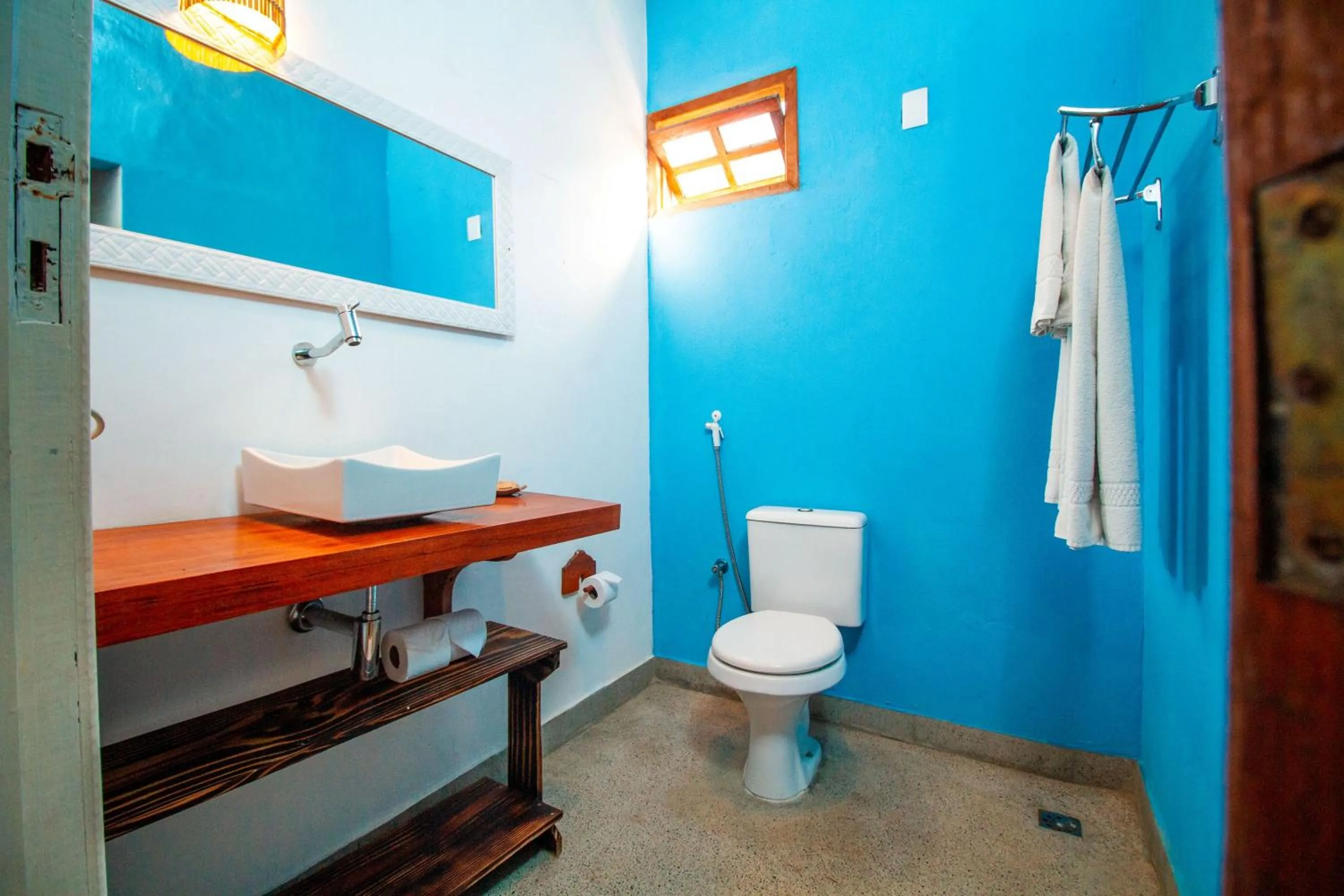 Toilet in Travel Inn Pousadas & Beach Club Trancoso