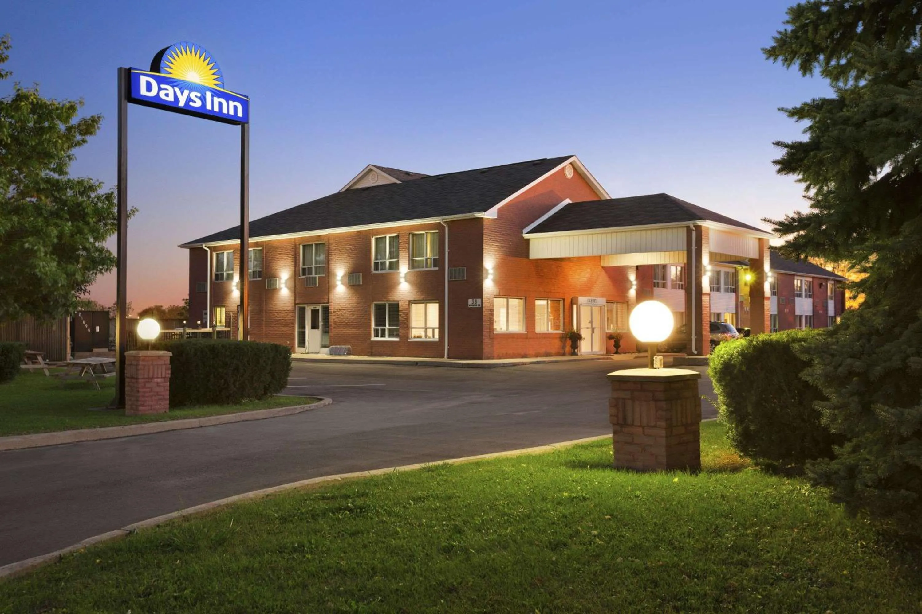 Property building in Days Inn by Wyndham Stouffville