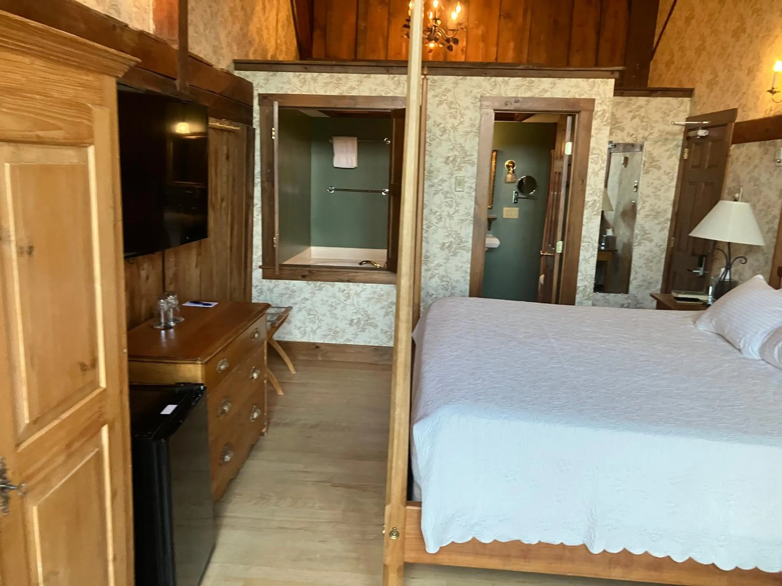 Bed in Windham Hill Inn